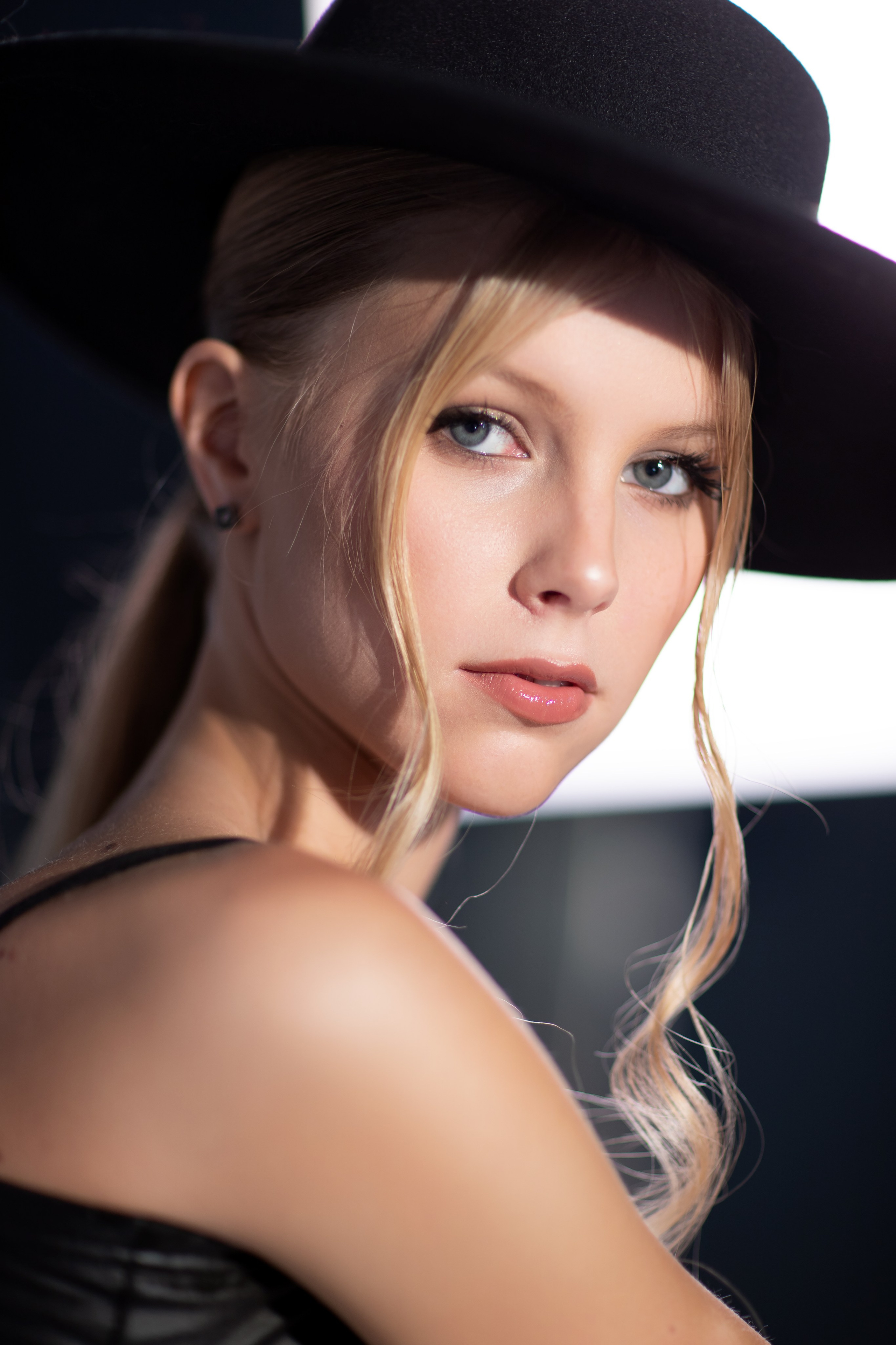 Виктория 176. Международное модельное материнское агентство «Open models»