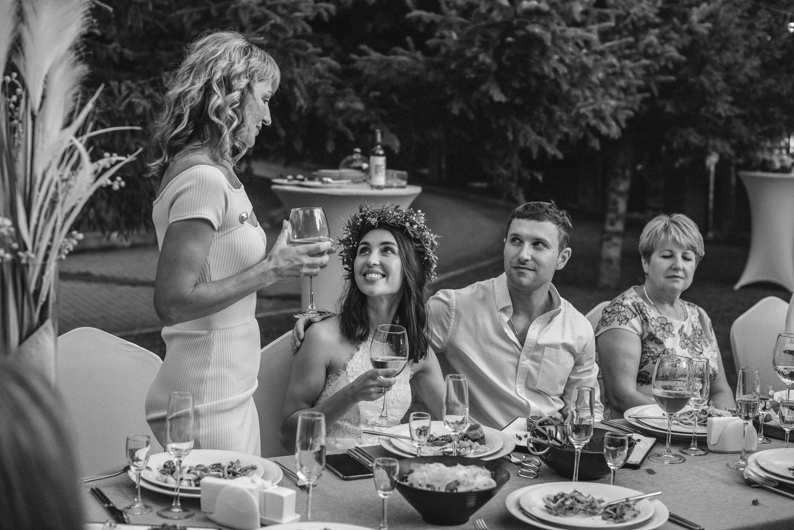 Prague Wedding Photographer | Natural Wedding Photography | Wedding Photography in Prague. Photographer in Prague Yara Kurkus