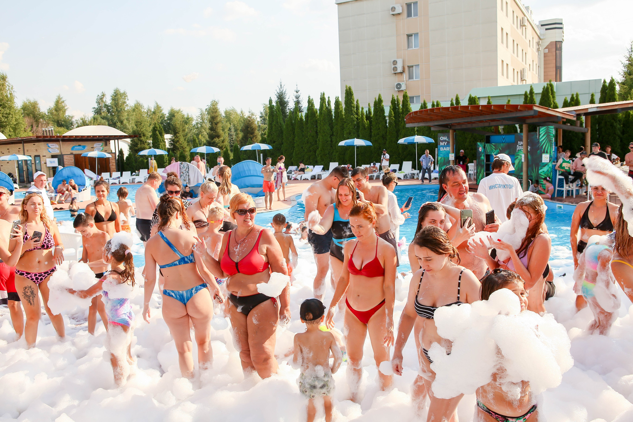 Nova Paradise. Свадебный и предметный фотограф Ренат Каламперов