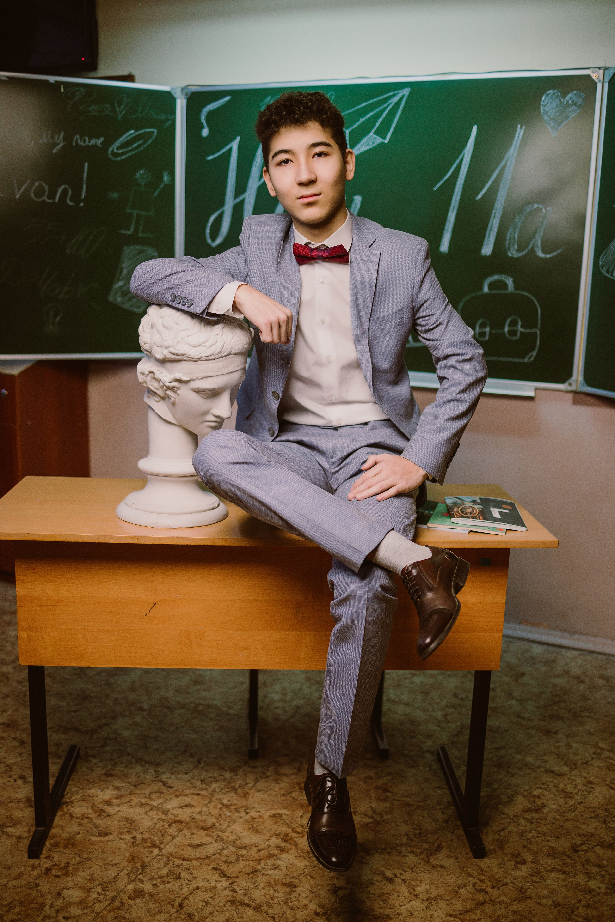 Фотосессия для 11 класса на выпускные альбомы | Серпухов. Выпускные альбомы в Серпухове