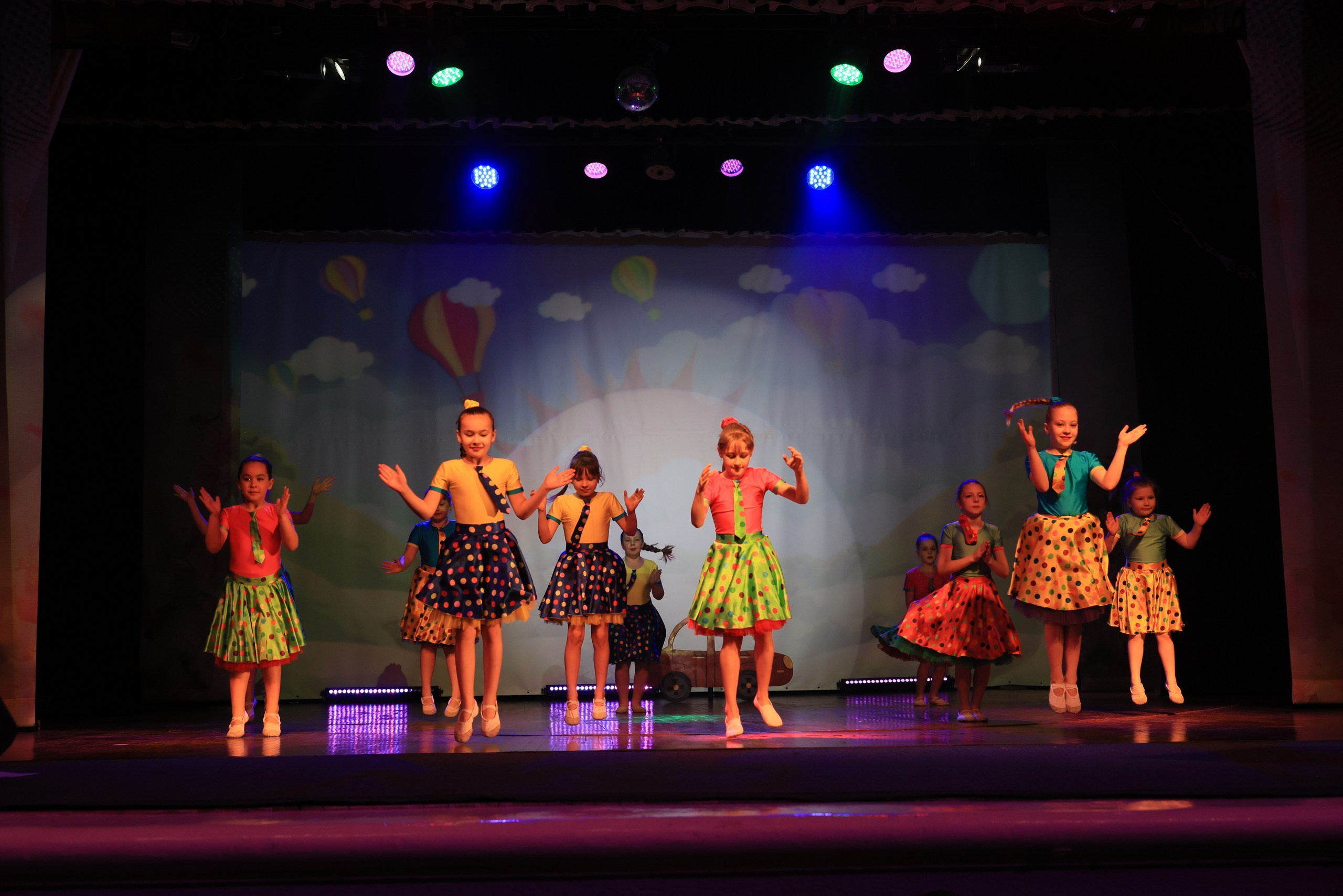 Концерт к 8 Марта в ДК «Металлург» г. Тула. Фотограф в Туле Крупский АнДРей. Фотостудия «КАДР71» в Туле