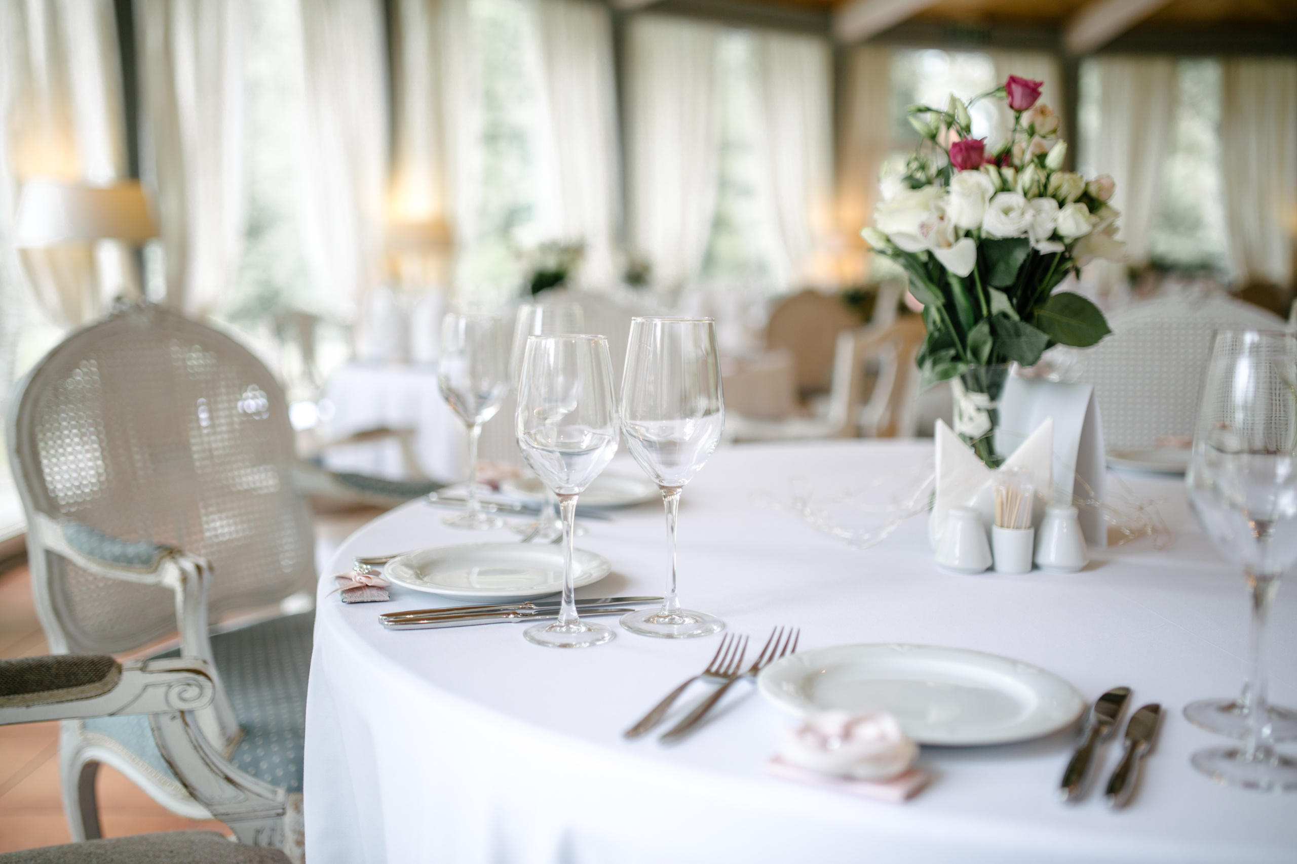Красивая классика. Настя и Сергей 1.08.19. Свадебный и семейный фотограф в Санкт-Петербурге Исупова Юлия