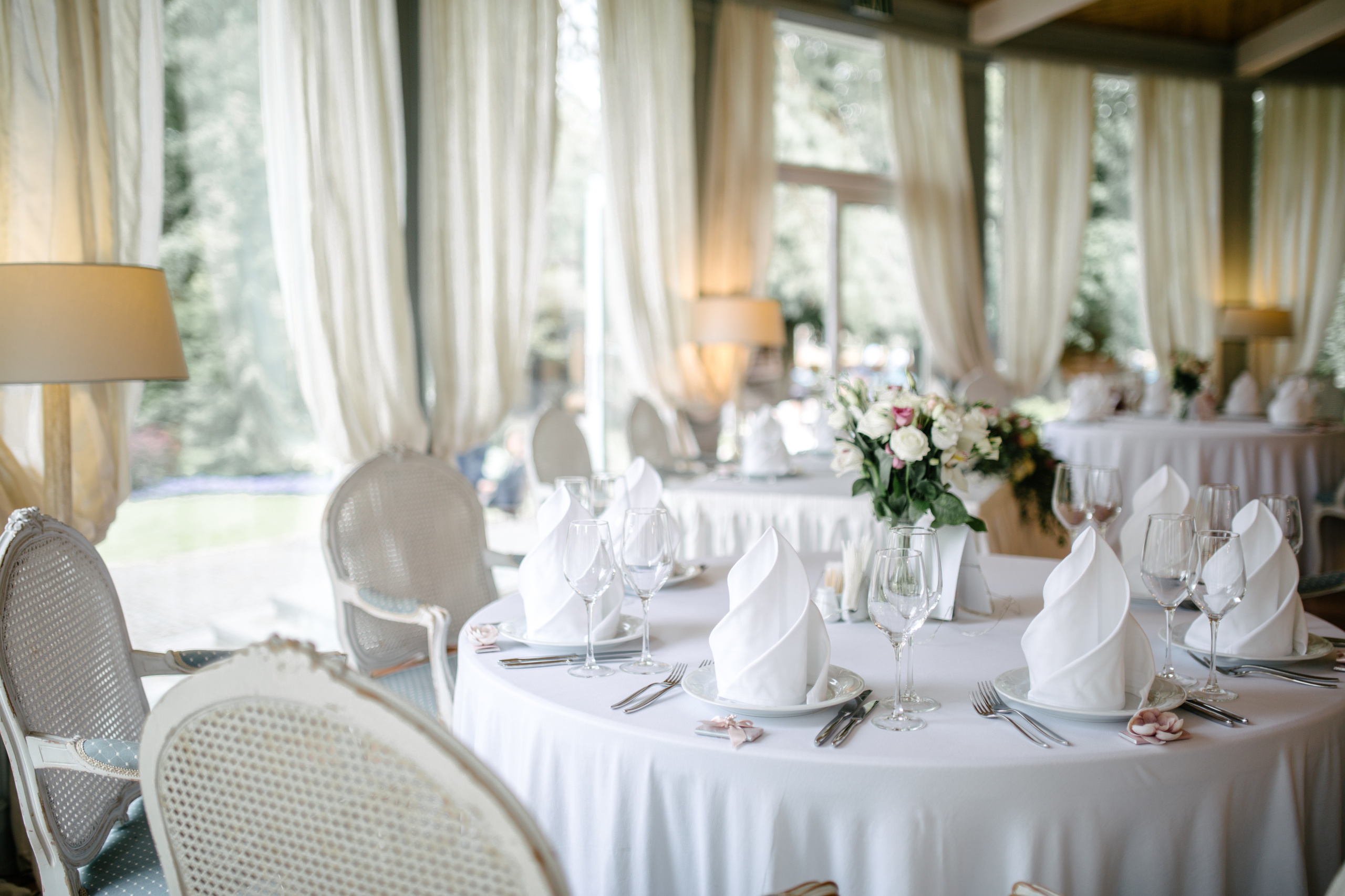 Красивая классика. Настя и Сергей 1.08.19. Свадебный и семейный фотограф в Санкт-Петербурге Исупова Юлия