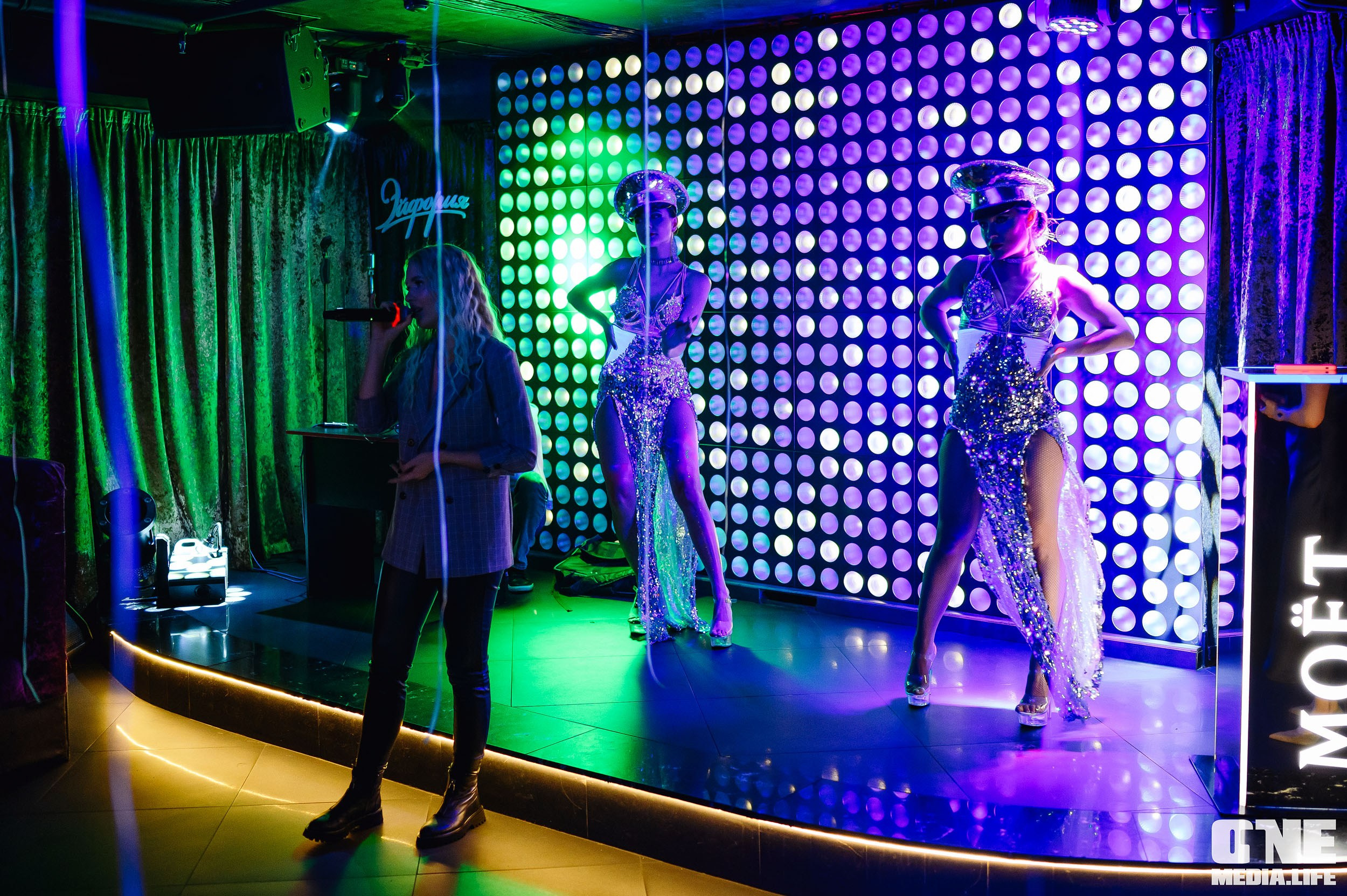 Фоторепортаж из караоке-клуба Эйфория. One Media Life: фоторепортажи, фотоотчеты с мероприятий и заведений