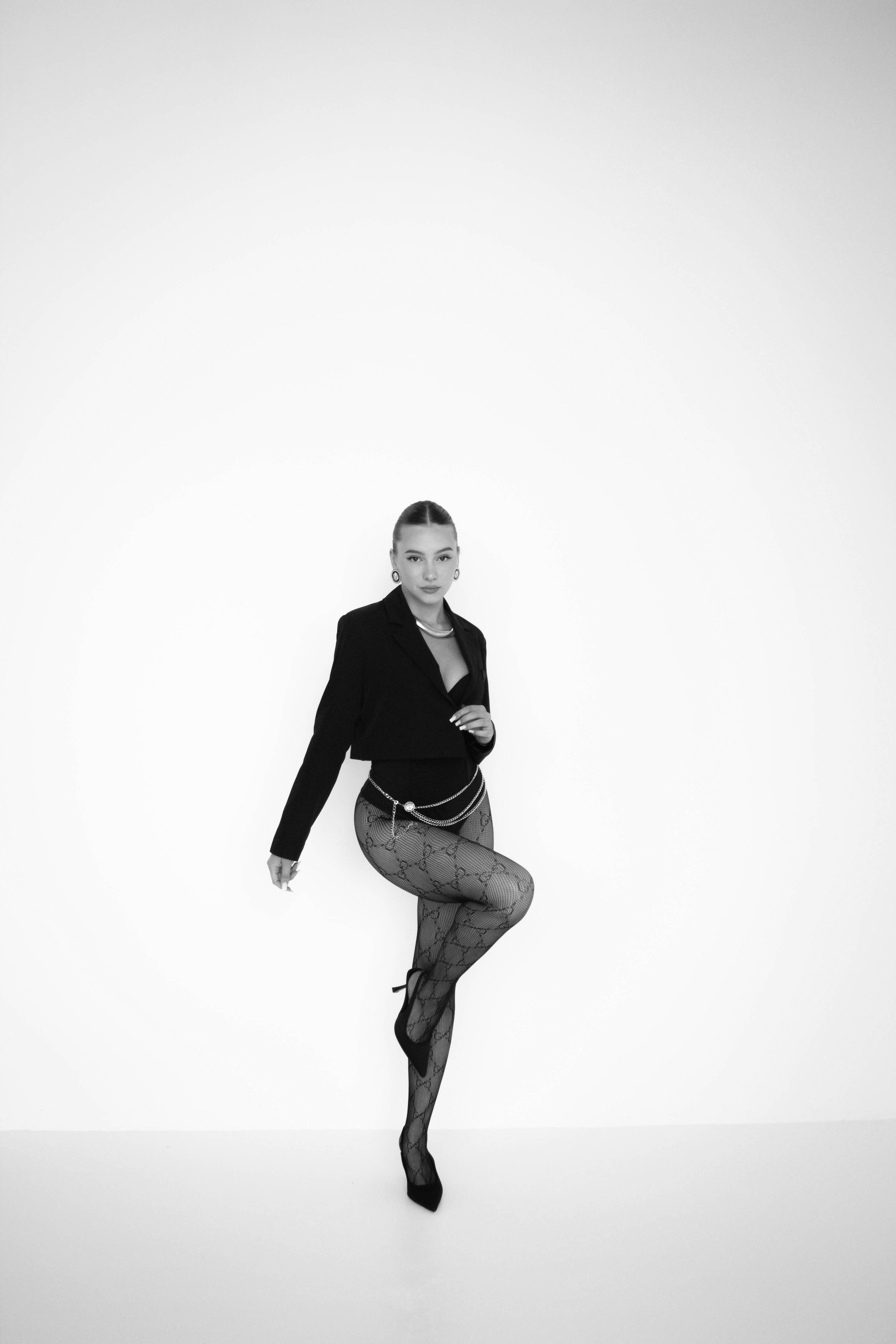 Yana. Я — Алёна и я фотографирую красиво (е)