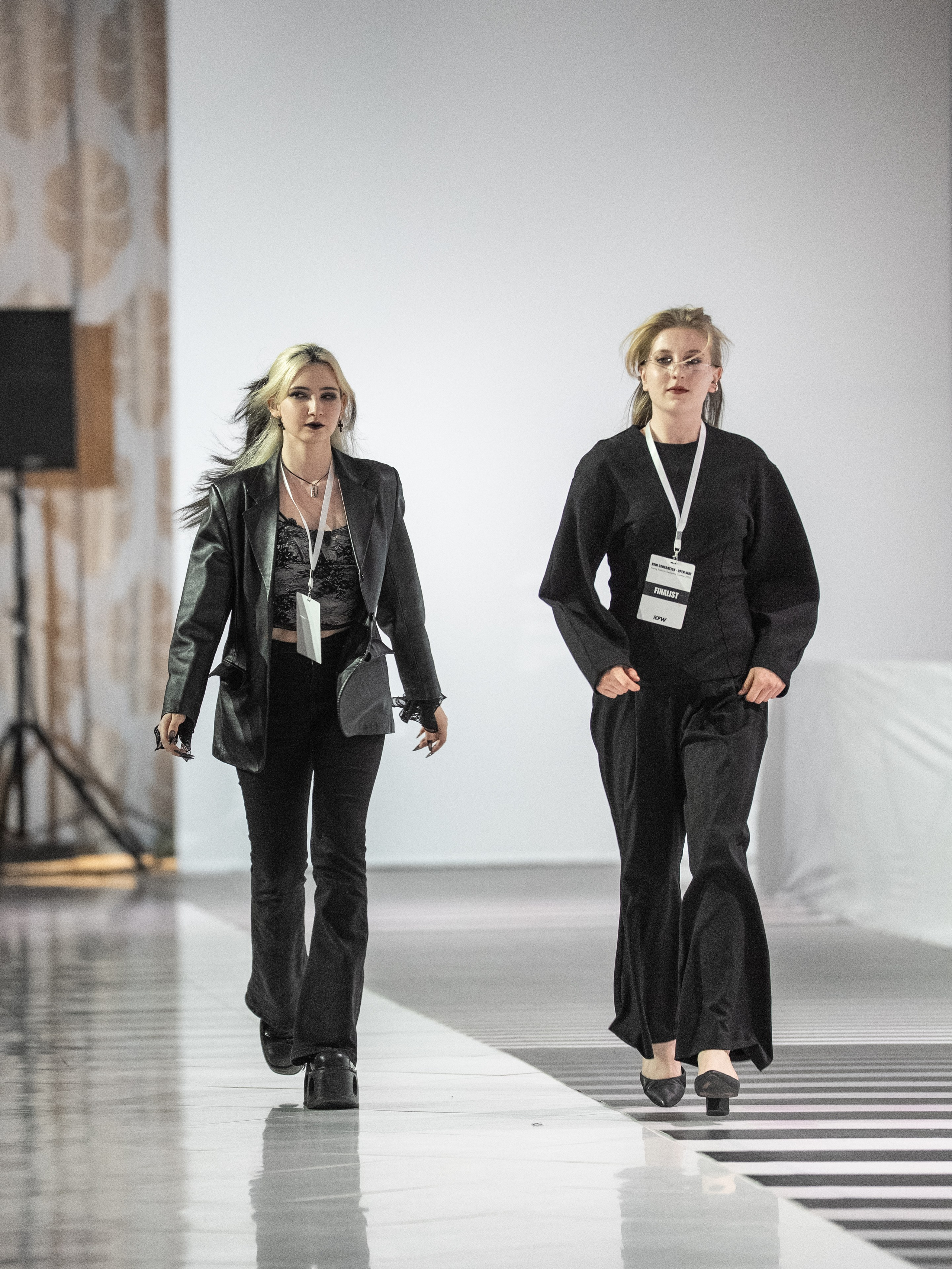 New Generation-OPEN WAY. Сайт Алматинского НЮ АРТ, будуар и фэшн фотографа Дениса Карпенко