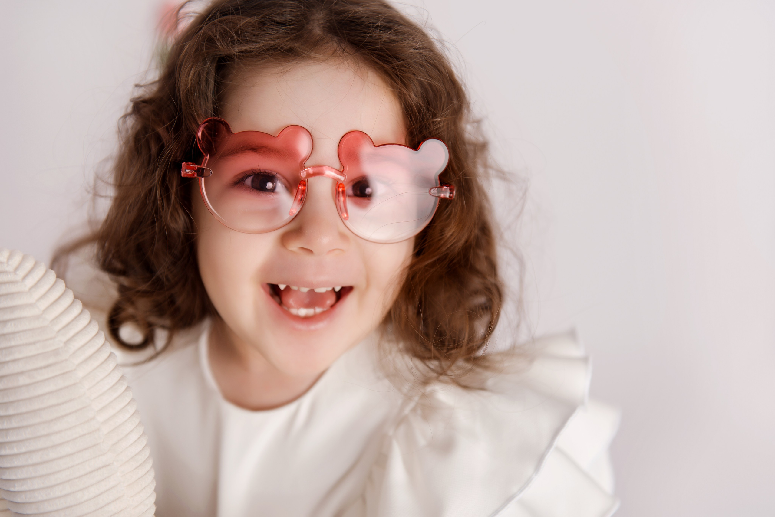 Съёмка с цветами Весенний проект. Детский фотограф в Долгопрудном и Москве