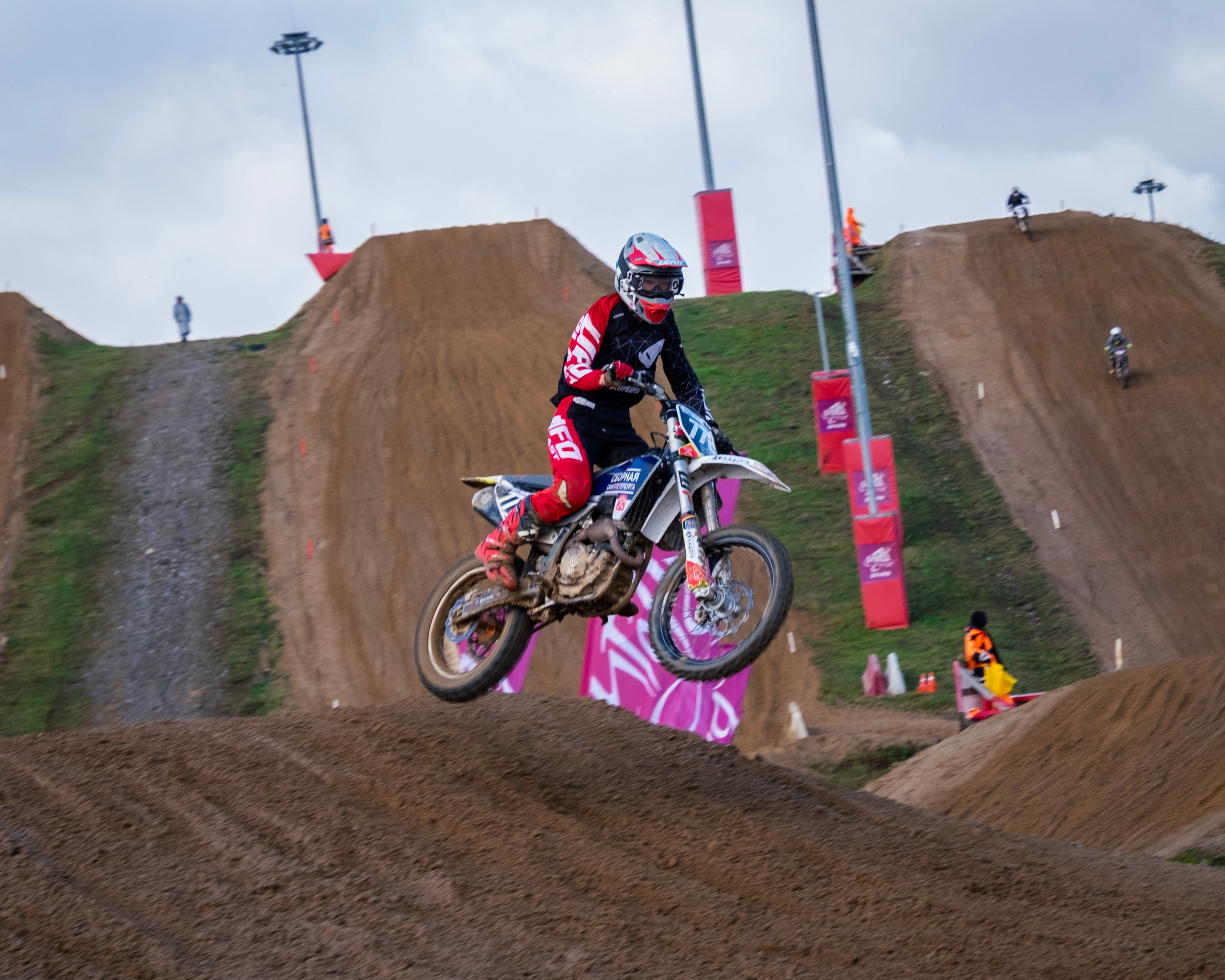 Мотокросс (Игора Драйв). Автомобильные фотографии и рисунки в Санкт-Петербурги Пашков Дмитрий