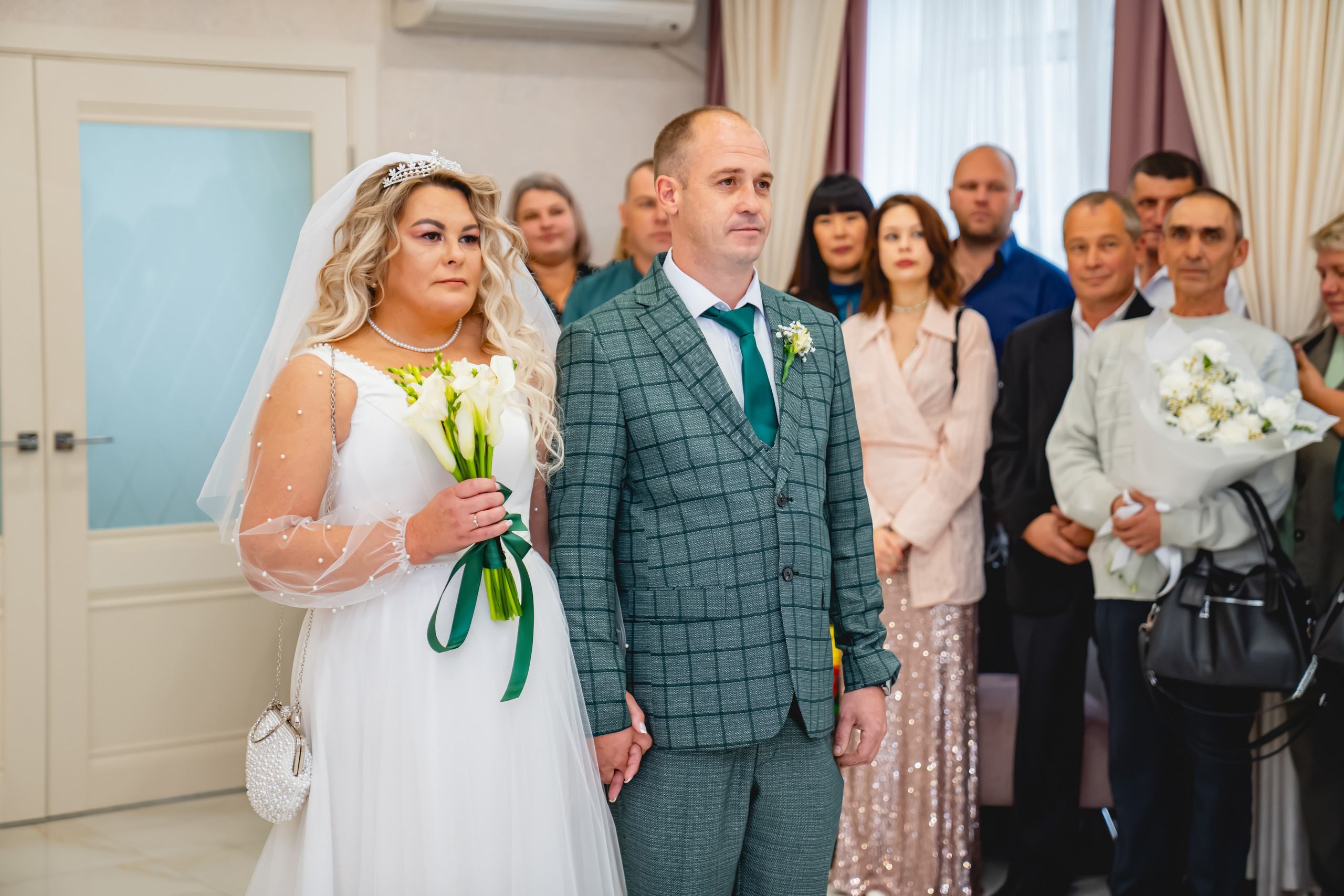 Осенняя Свадьба 2024. Занимаюсь профессиональной фотографией и живу рядом с Байкалом. Работаю в разных жанрах