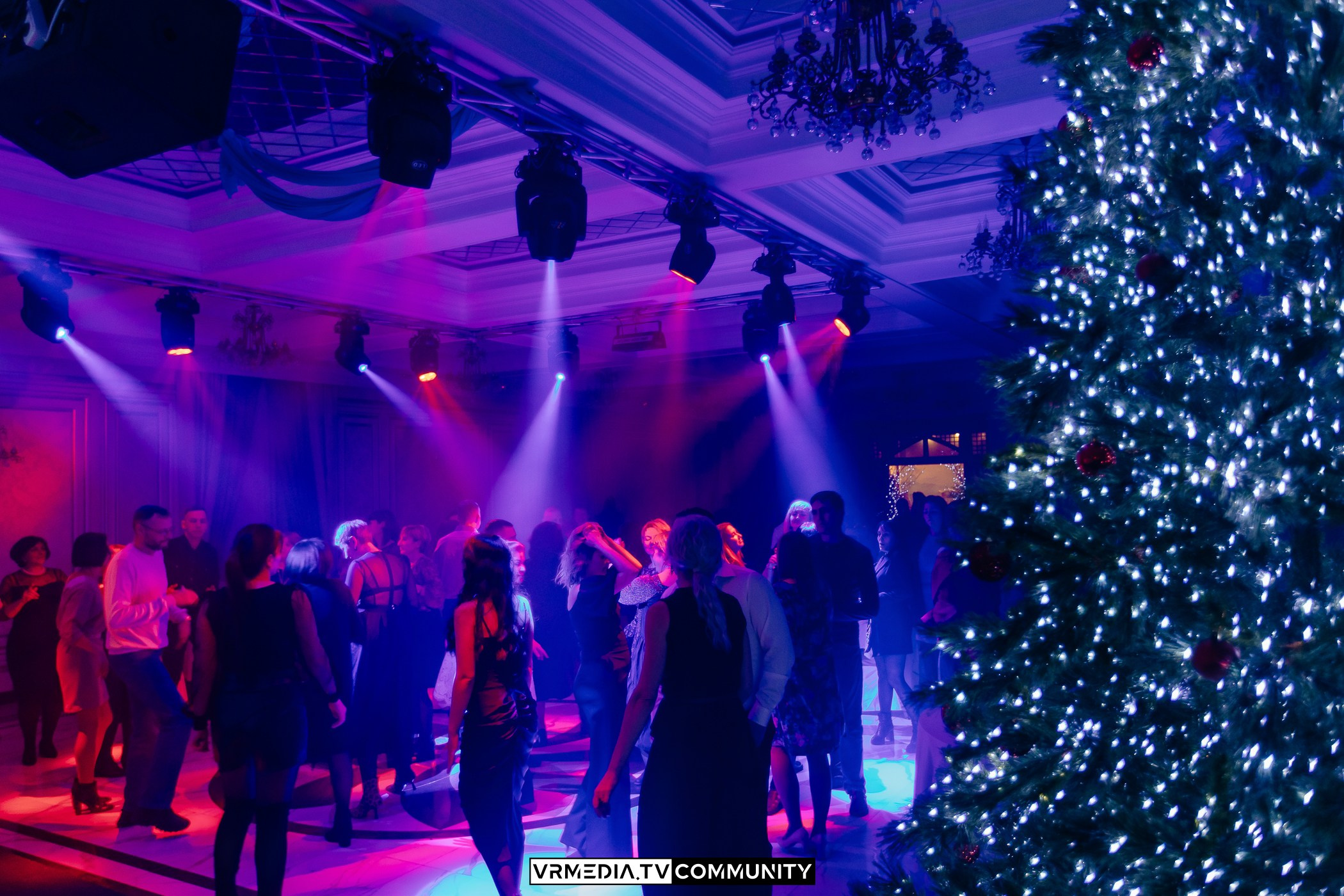 Мюзикл «12 Месяцев» в ресторане «Лазурный берег»