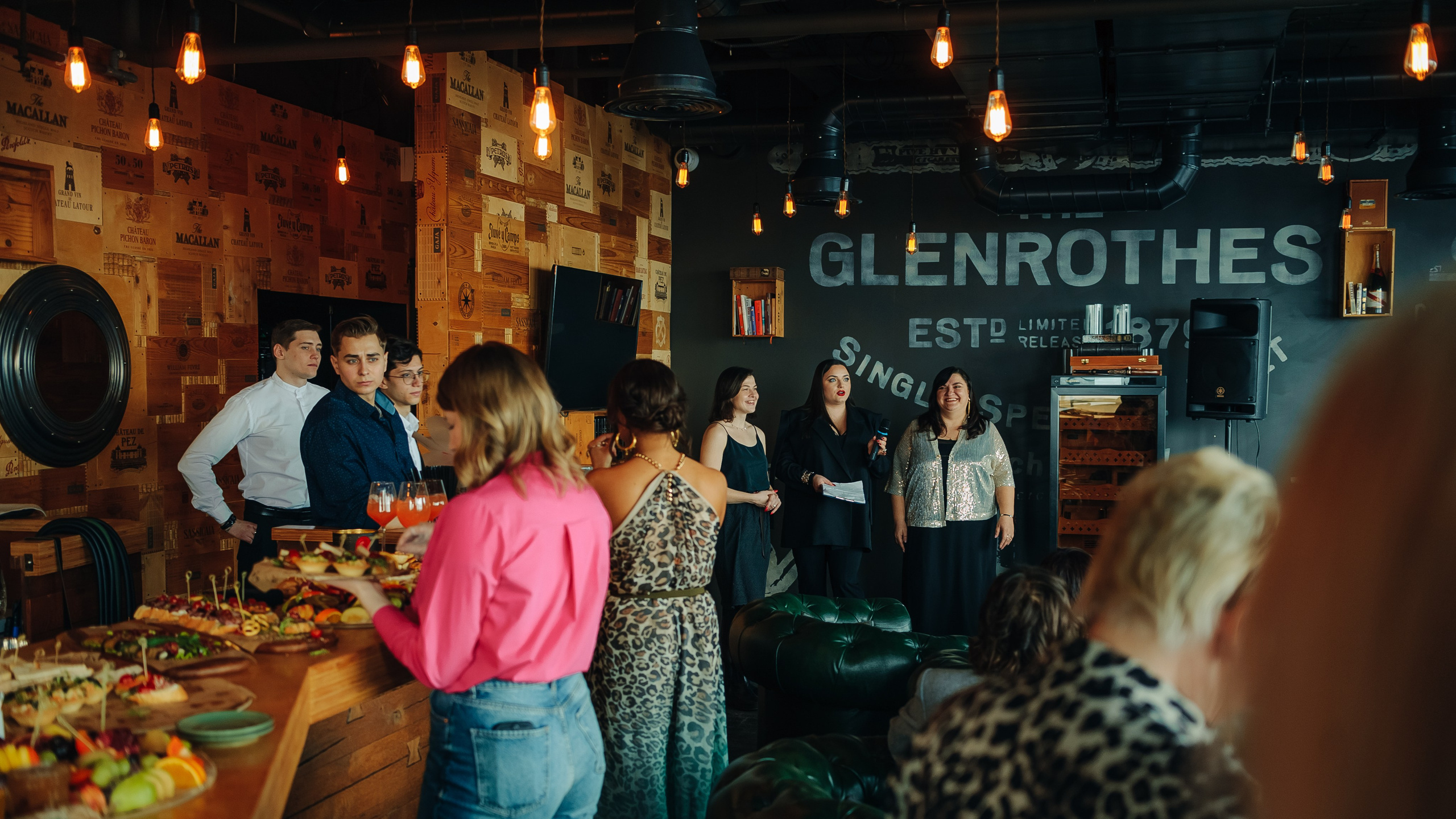 Нетворкинг в Высоцком. Свадебный фотограф в Екатеринбурге Артём Зайнетдинов