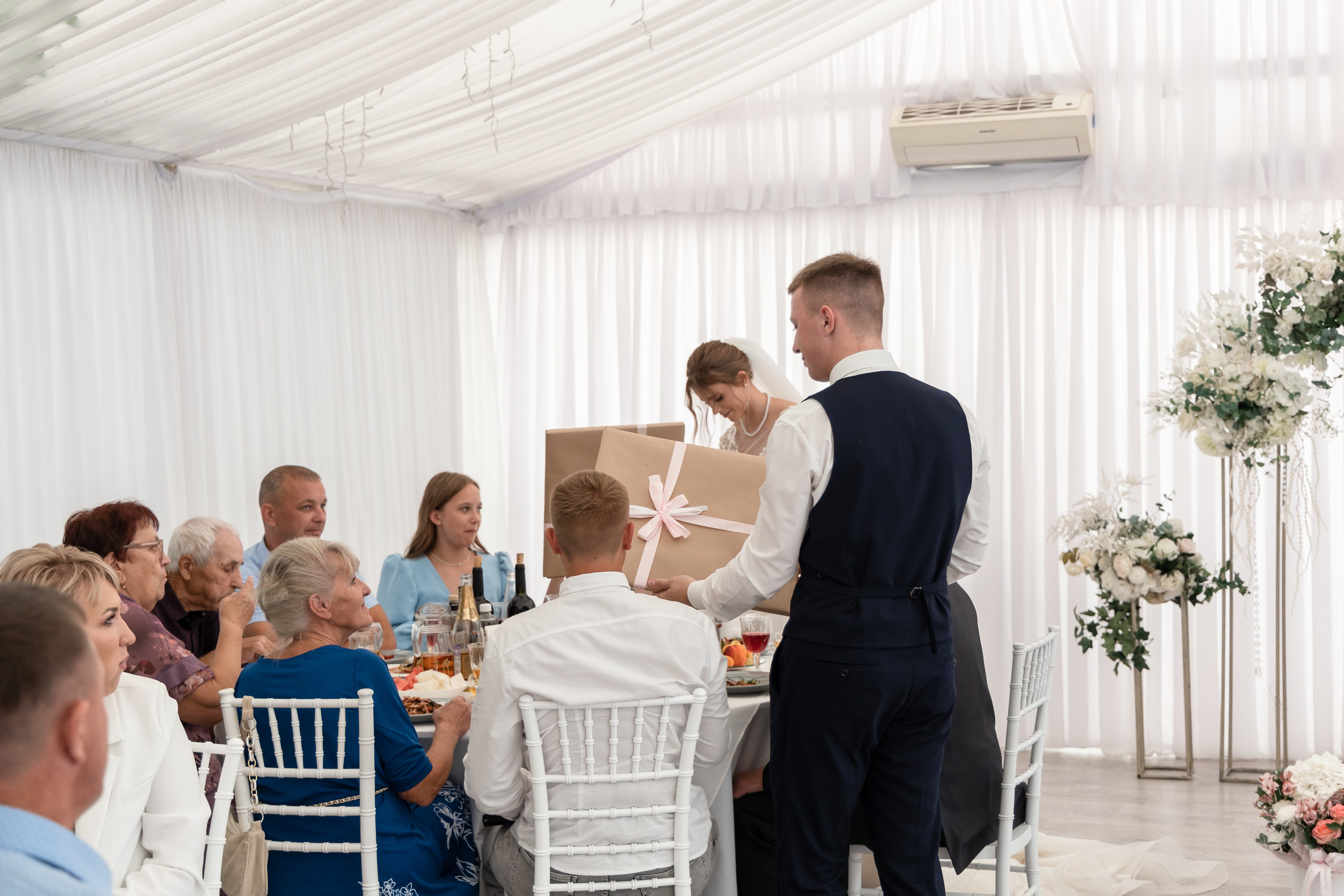 Ксения и Антон (полный день). Фотограф в Барнауле Юлия Садвокасова