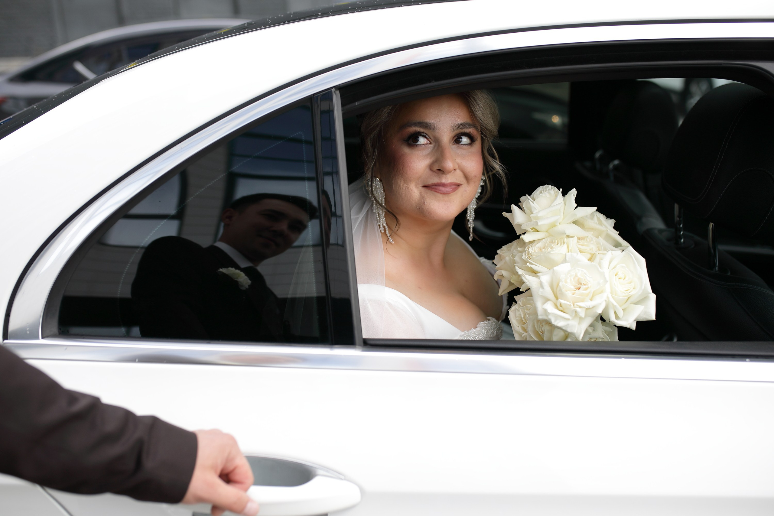 невеста в машине