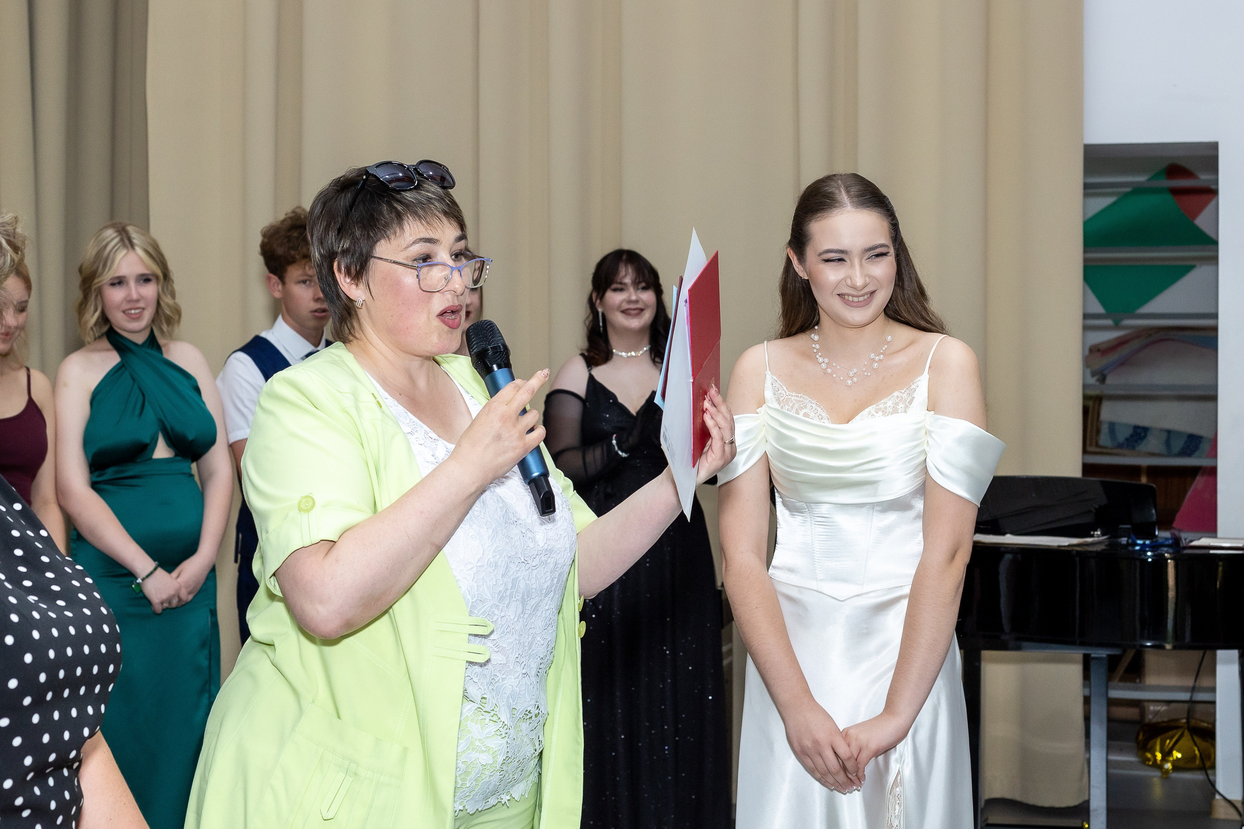 Вручение аттестата 2025. Выпускные альбомы Майкоп, Краснодар Елена Золотарева