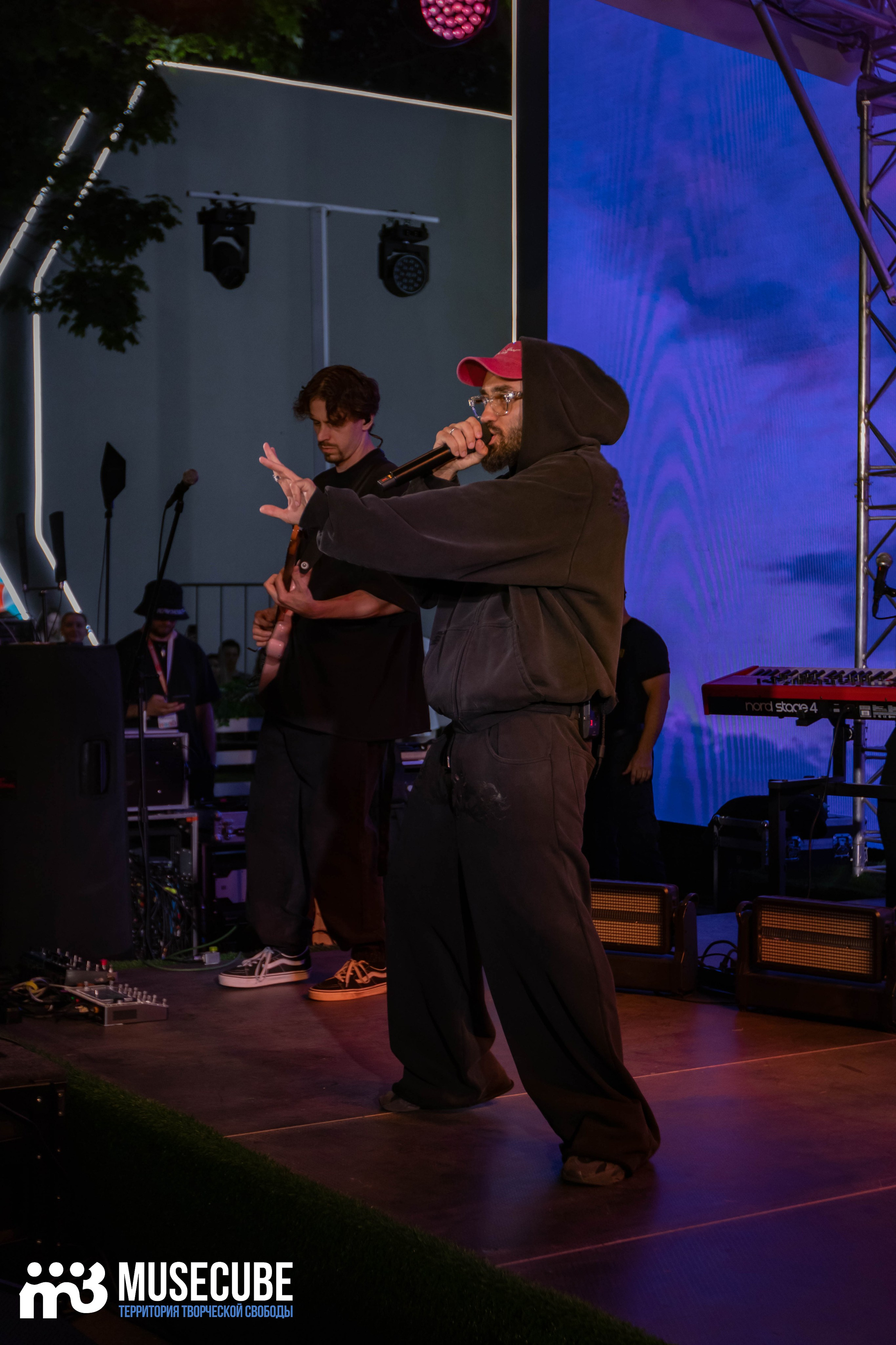 МОТ. Концертный фотограф