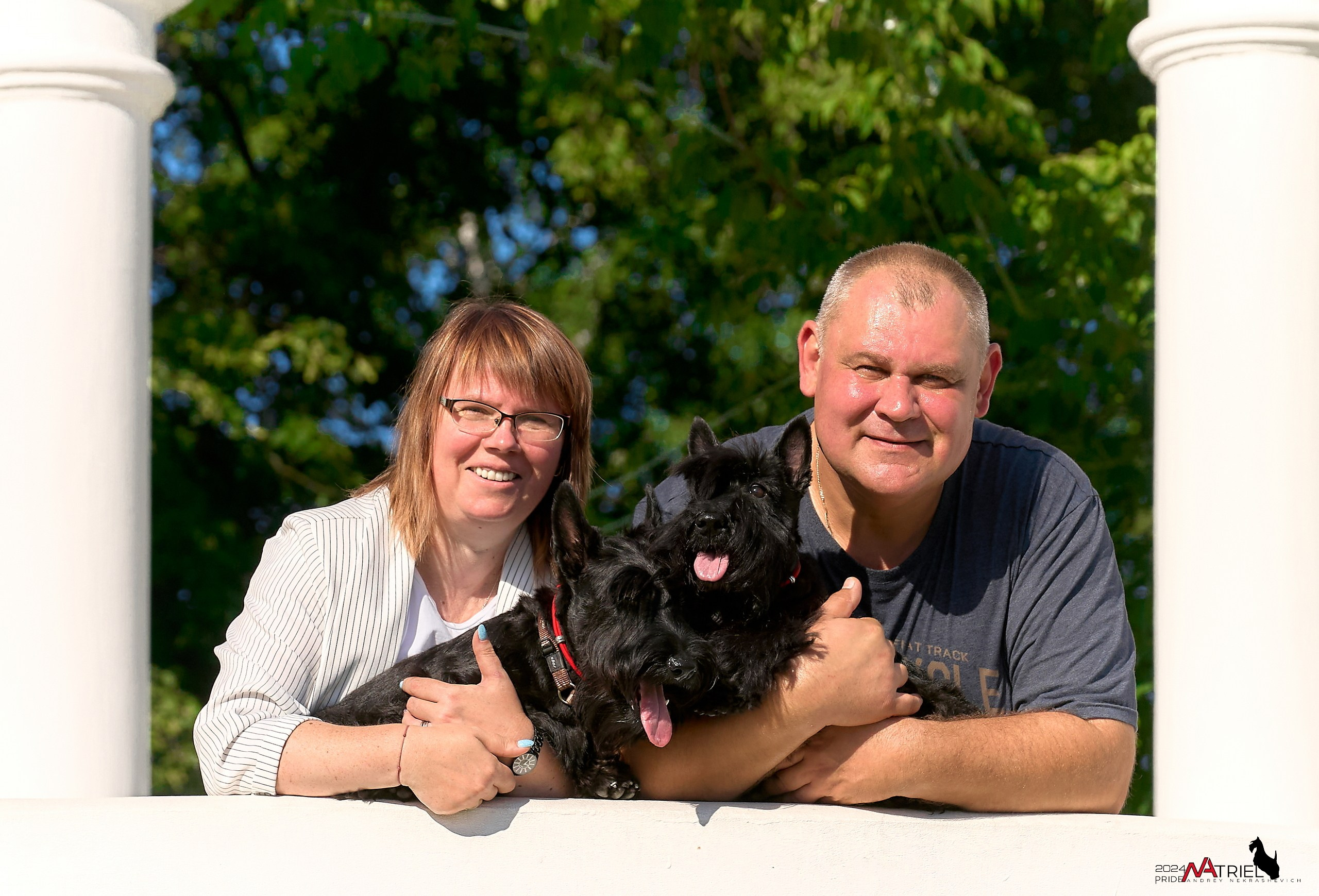 Семейная фотопрогулка с собаками