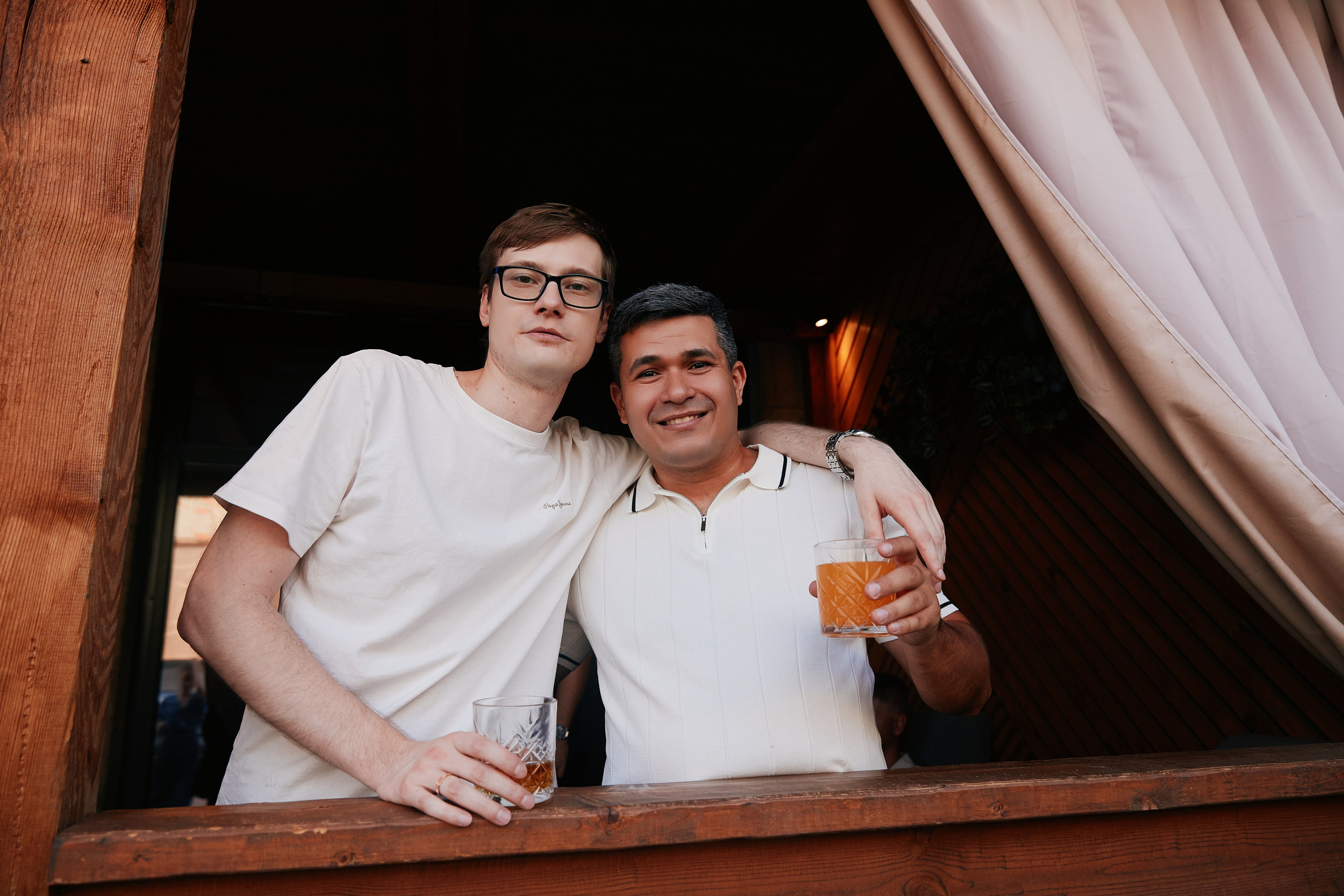 HOLIDAY IN AVRORA ROOM 10.08. Свадебный репортажный фотограф краснодар максим дремов дрёмов фотосессия студия цена