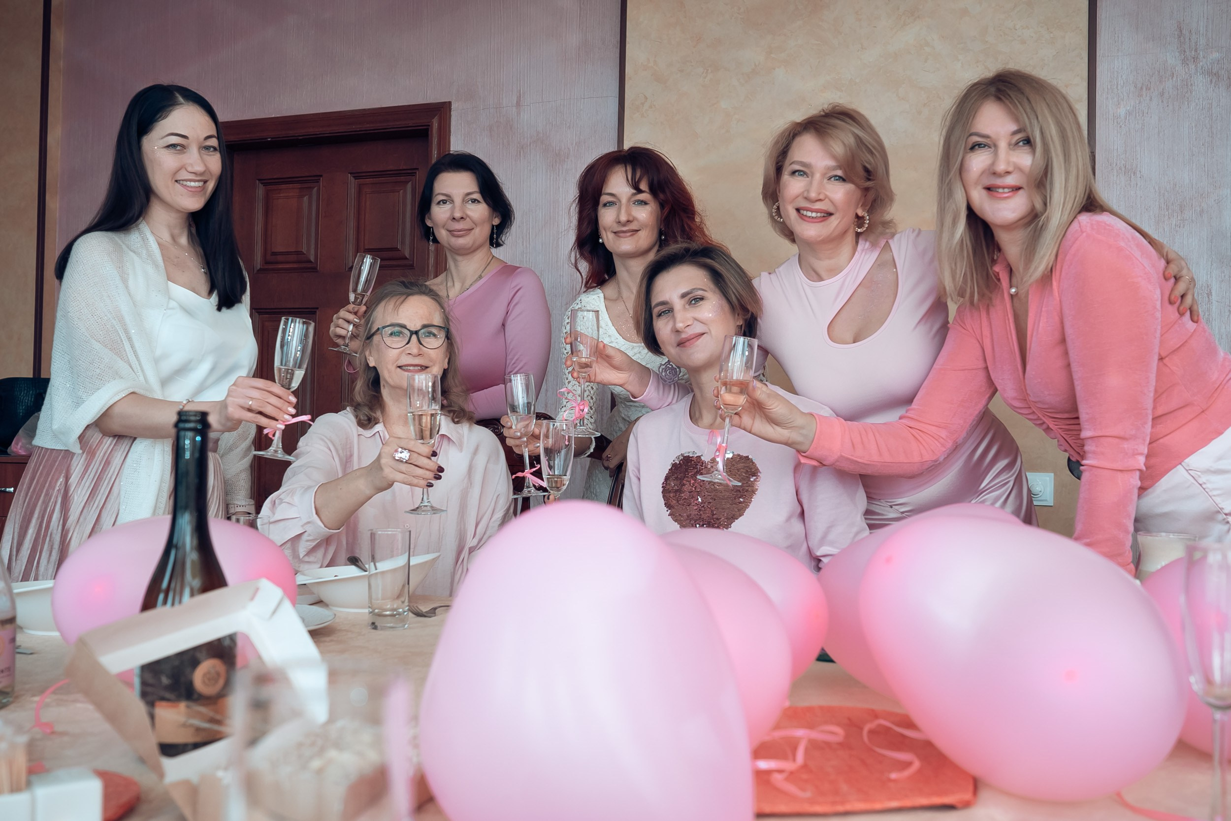 Вечеринка ко Дню Любви в ресторане Севастополь. Церковный фотограф Севастополь