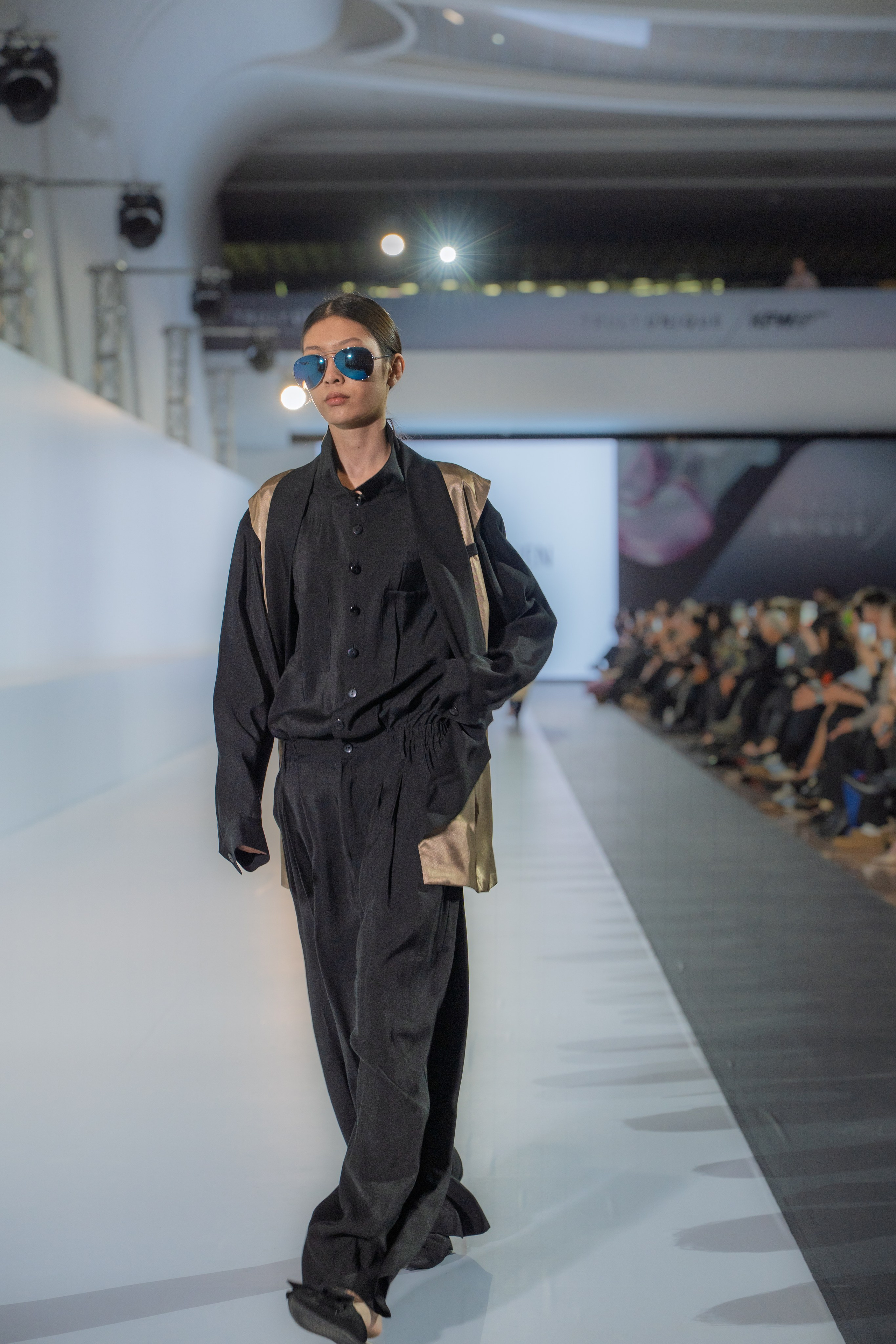 Alexey Chzhen. Сайт Алматинского НЮ АРТ, будуар и фэшн фотографа Дениса Карпенко