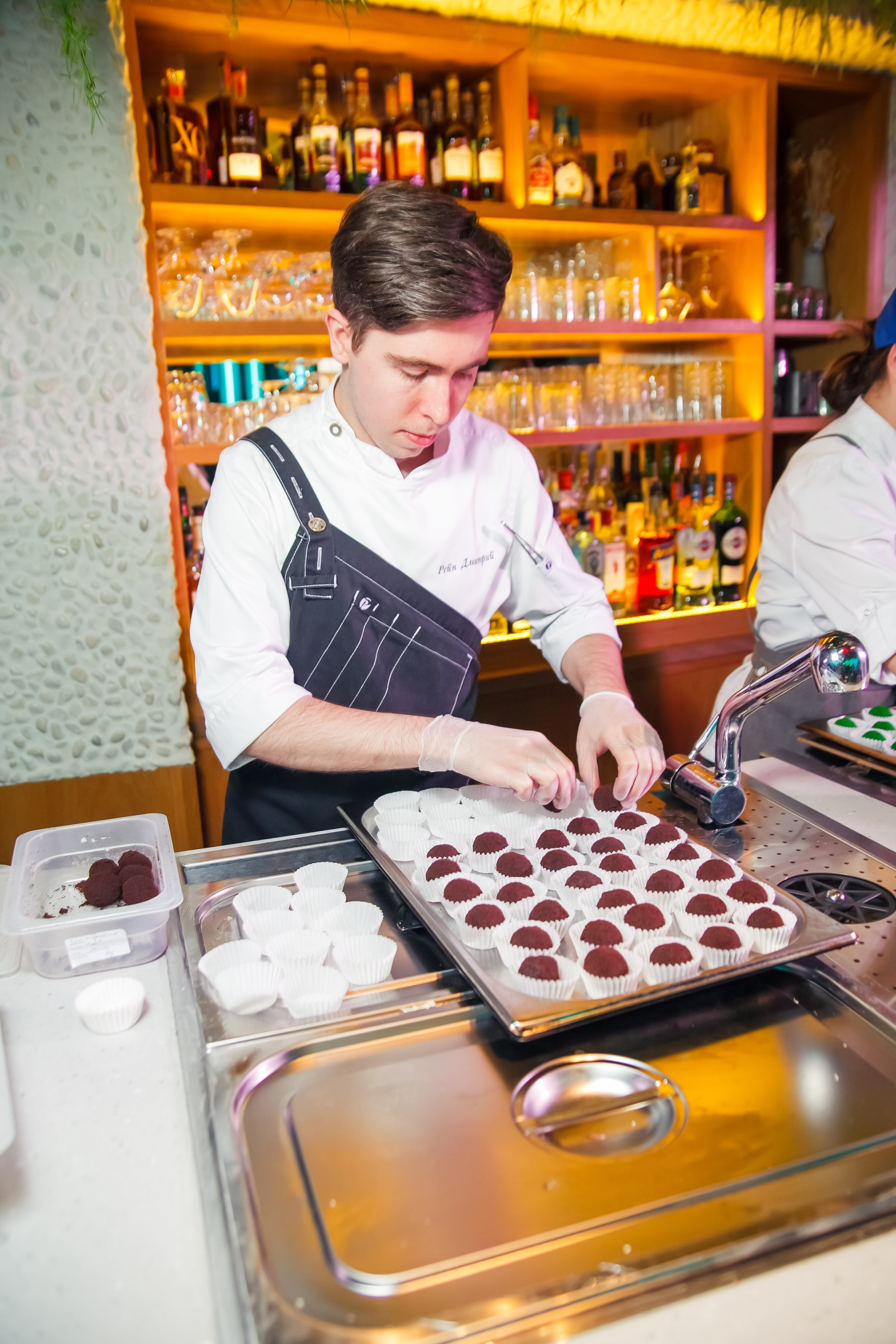 Гастроужин в ресторане Река с Шефповаром Владиславом Пискуновым. Свадебный и детский фотограф в Волгограде Слава Белов