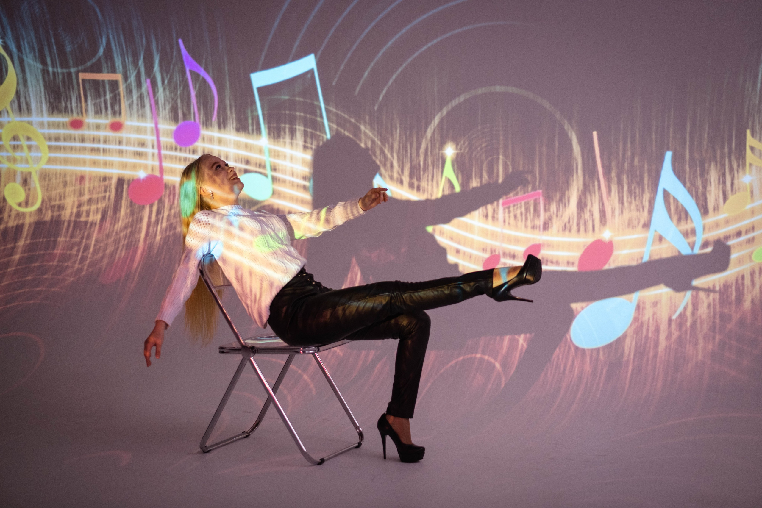 Проектор 16.03.25. Студийный, портретный, семейный фотограф Южно-Сахалинска Яна Радаева