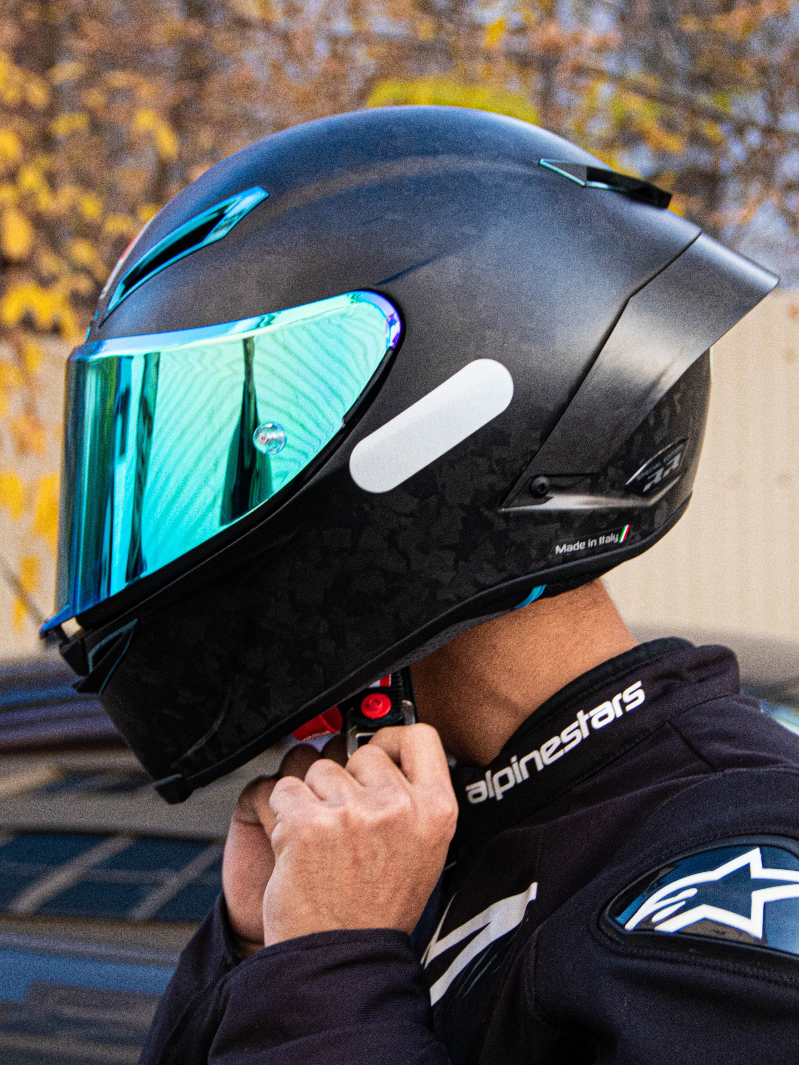 Мотоциклетный шлем. «Матрица»