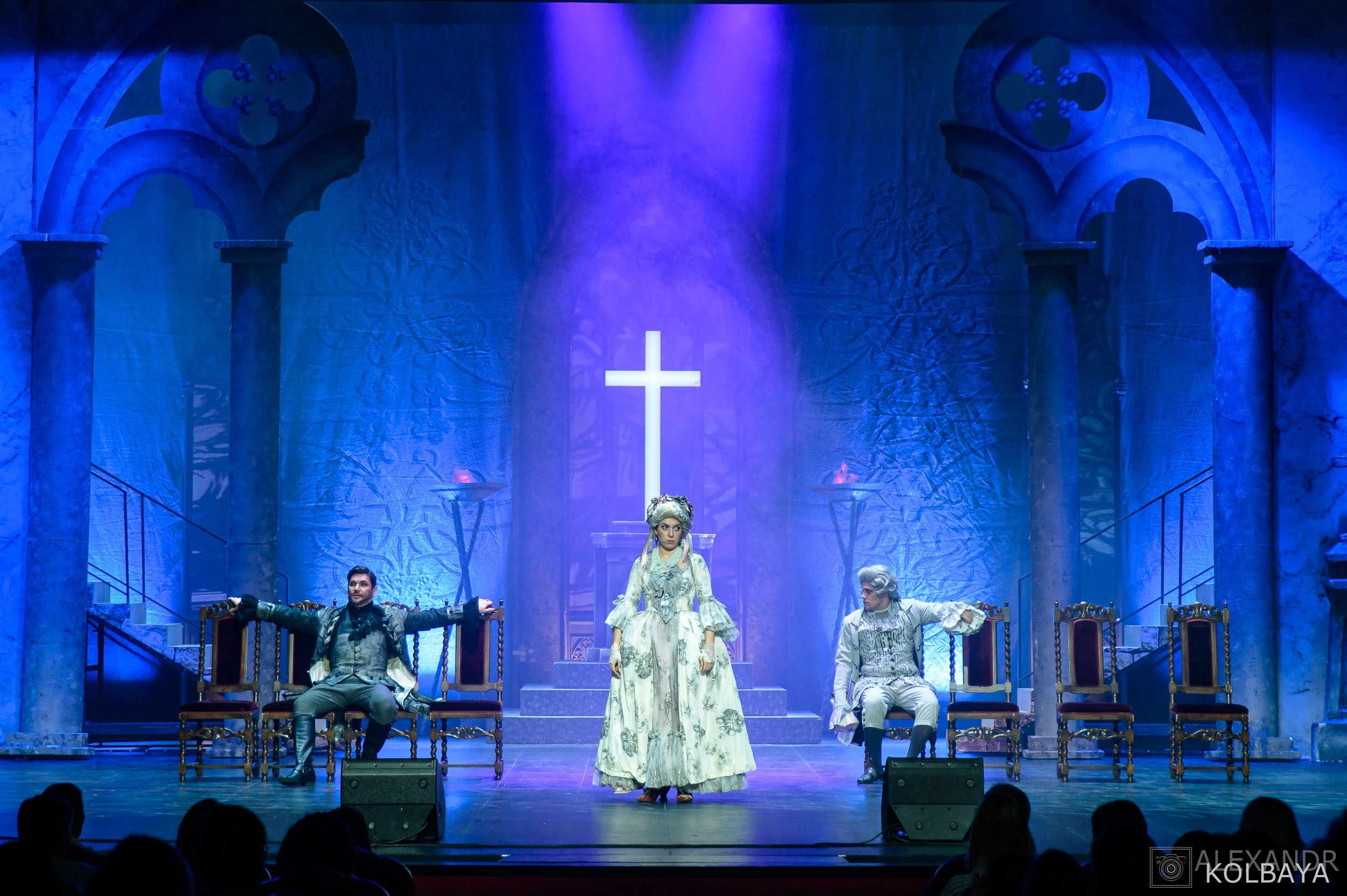 Опасные связи. Концертный и театральный репортажный фотограф в Москве Александр Колбая