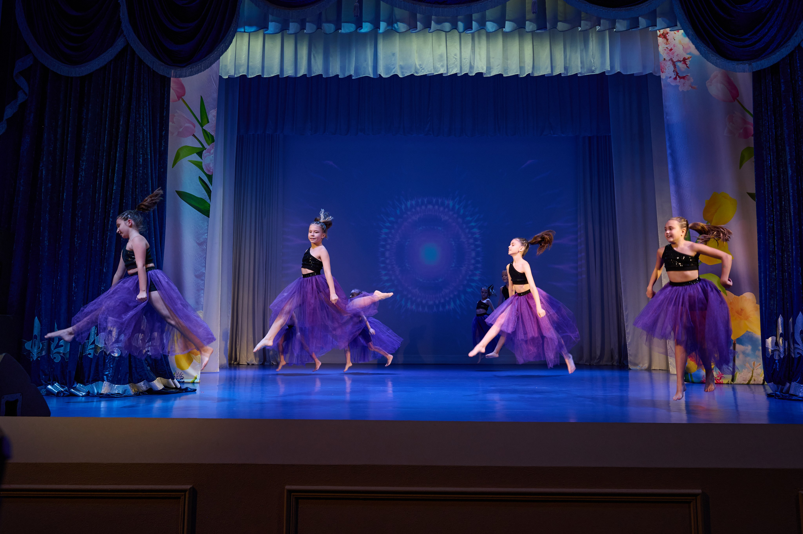 День матери. Марьина роща. Жизнь курорта Кабардинка в фотографиях