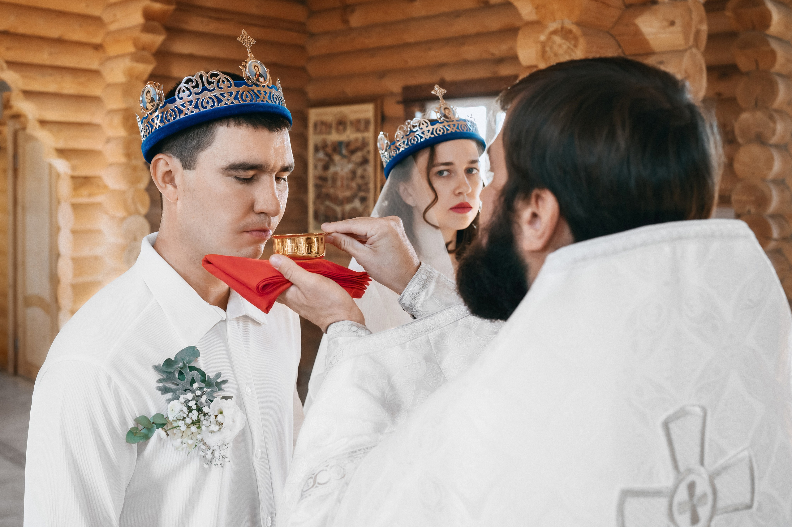 Венчание в Храме Матроны Московской. Церковный фотограф на Таинство Крещения и Венчания в Оренбурге и Оренбургской области Екатерина Белкина