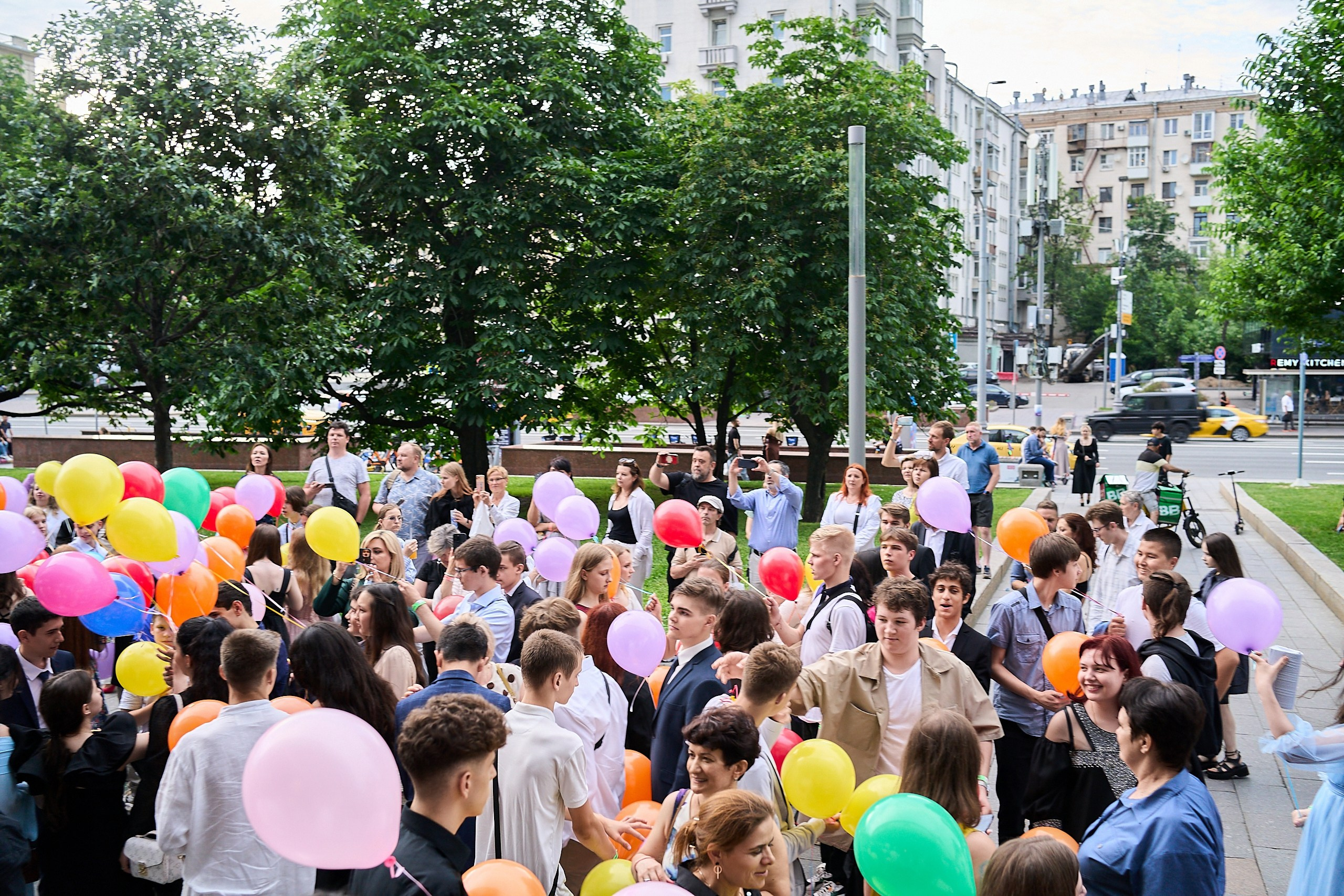 Выпускной 9 класс 2024. Фотограф и Видеограф в Москве. Олег Корушев