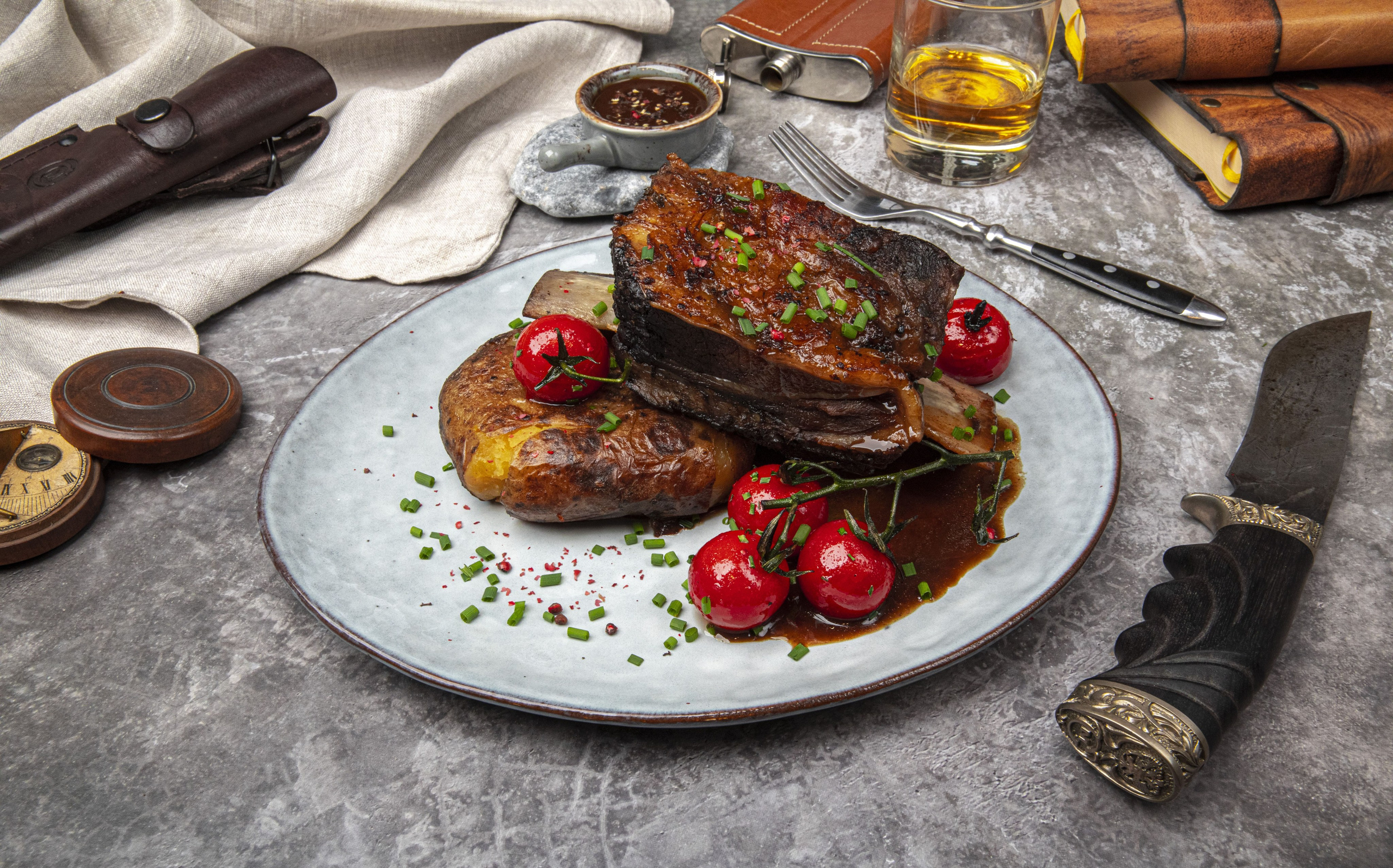 Художественная съёмка блюд с участием фуд-стилиста. Фуд-фотограф Илья Милоданов съемка в Москве и Московской области