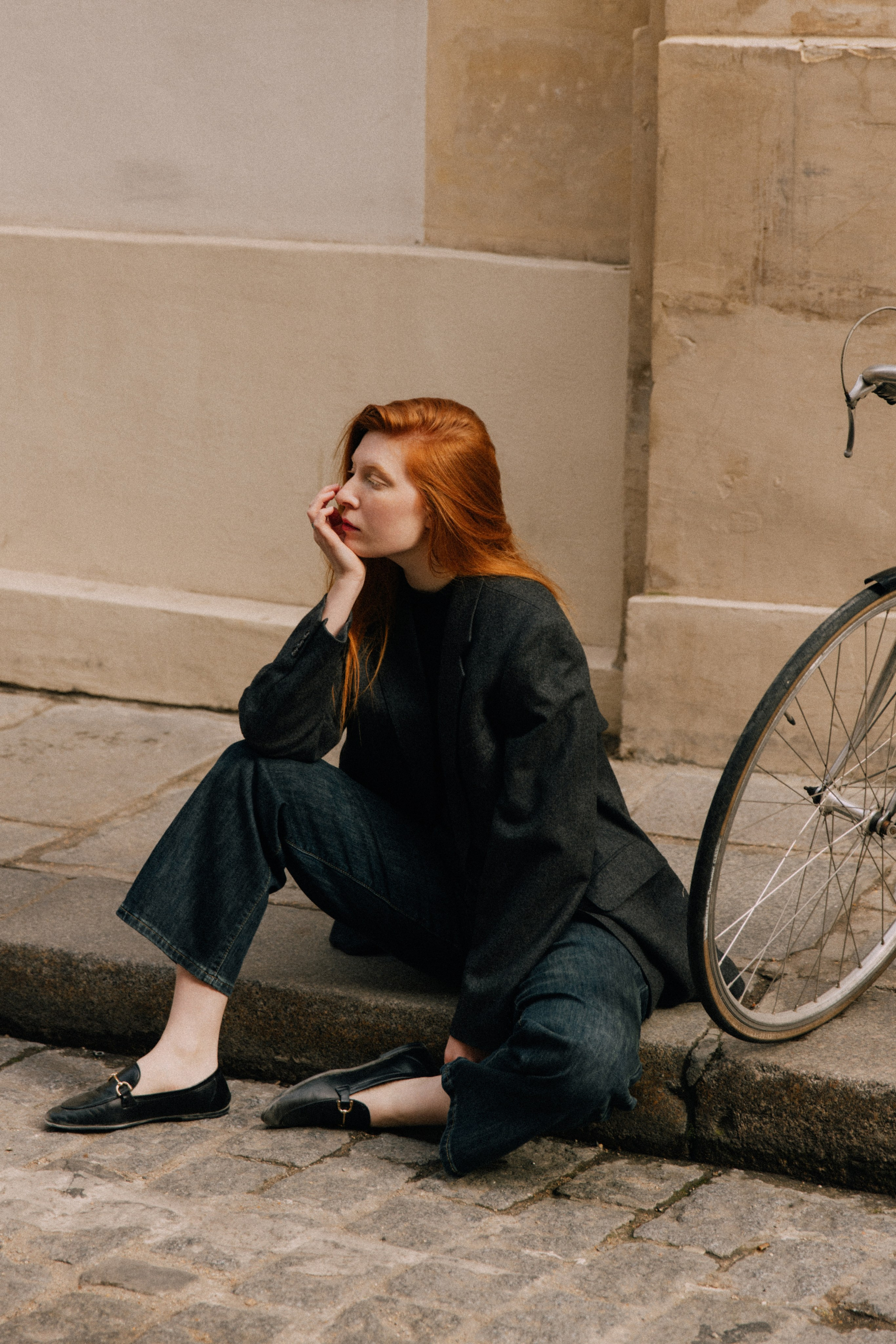 Autumn light. Photographer in Paris