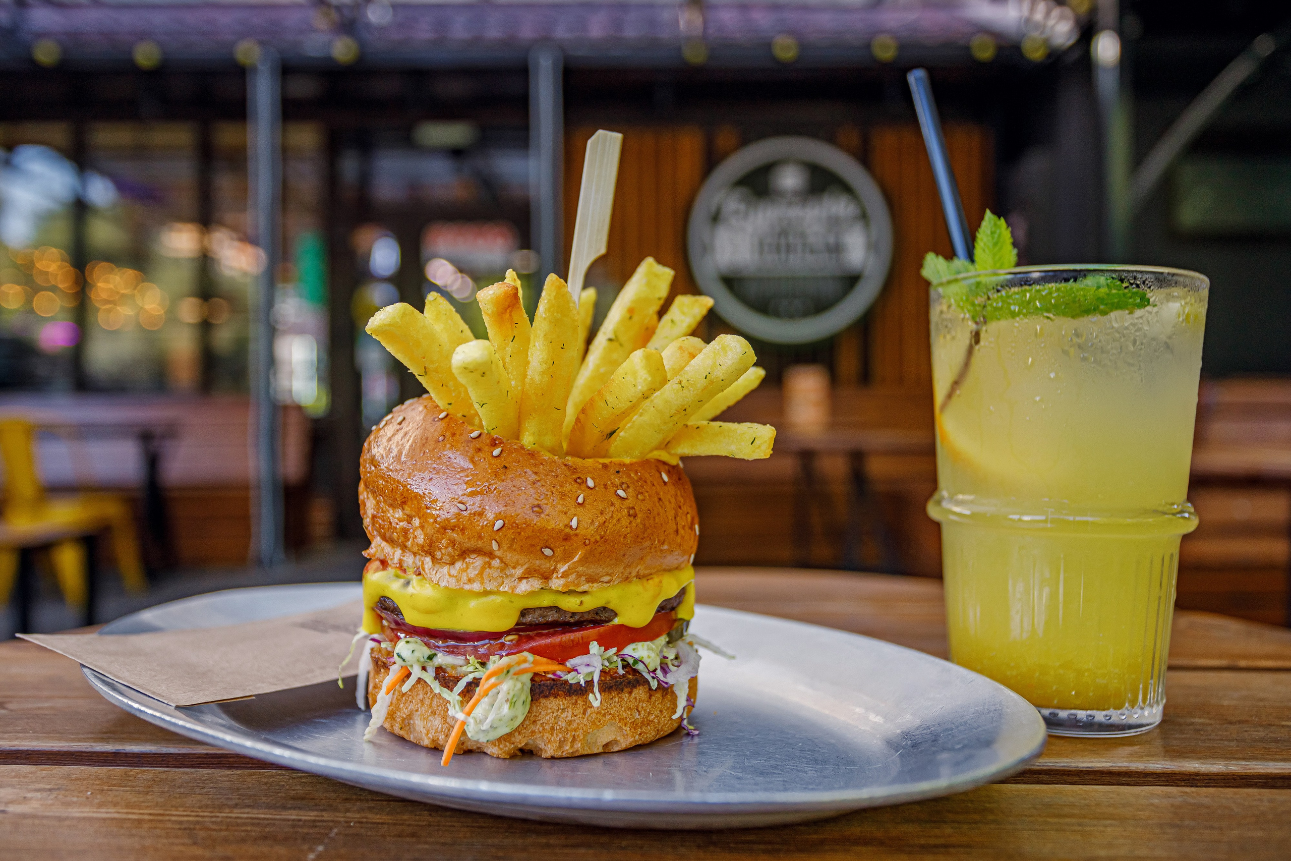 Бургерная «Краснодарский Парень». Свадебный, семейный, интерьерный фотограф в Краснодаре Денис Голощапов