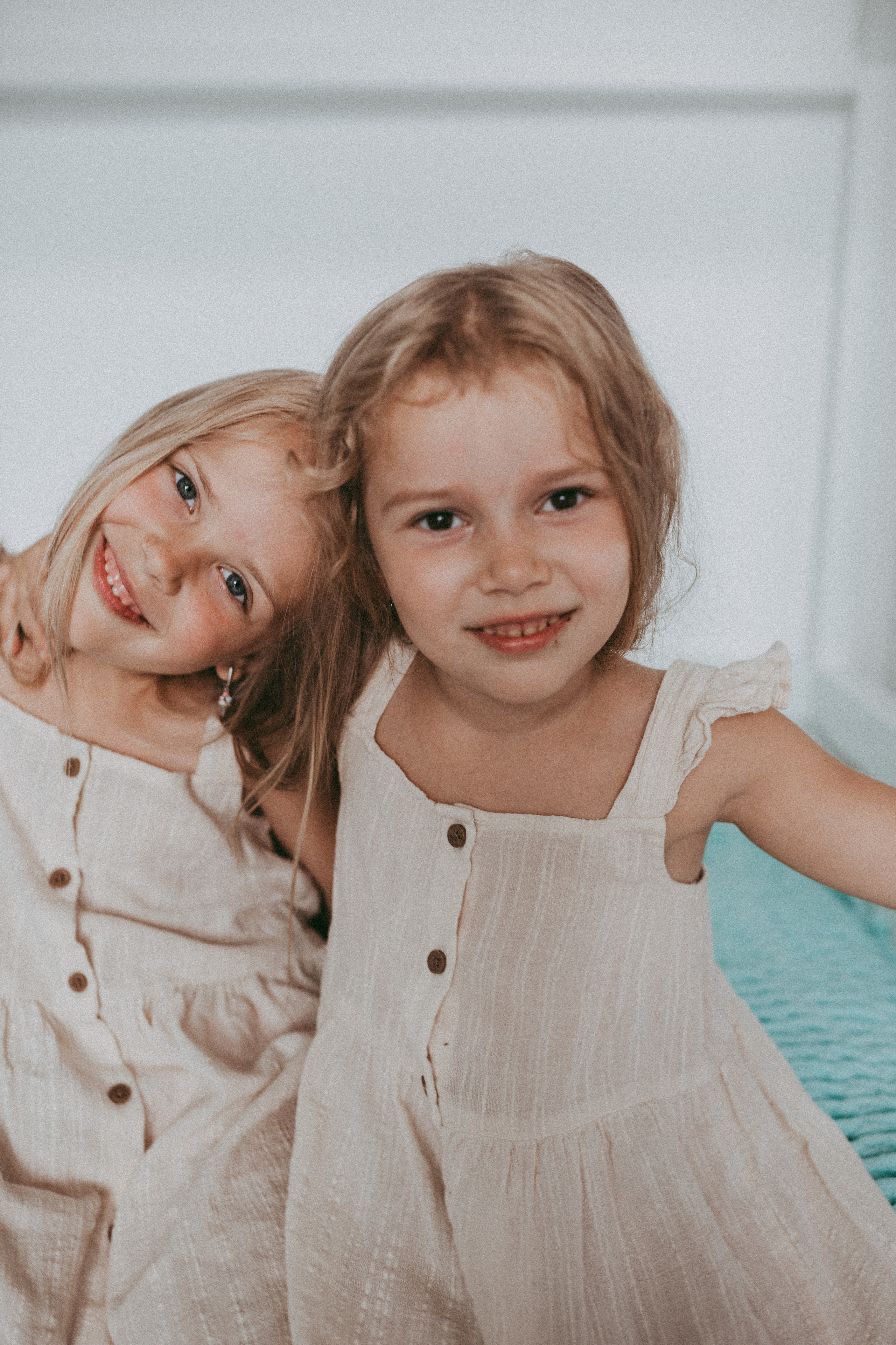 Марина с дочками. Семейный и домашний фотограф в Москве и МО Королева Валерия