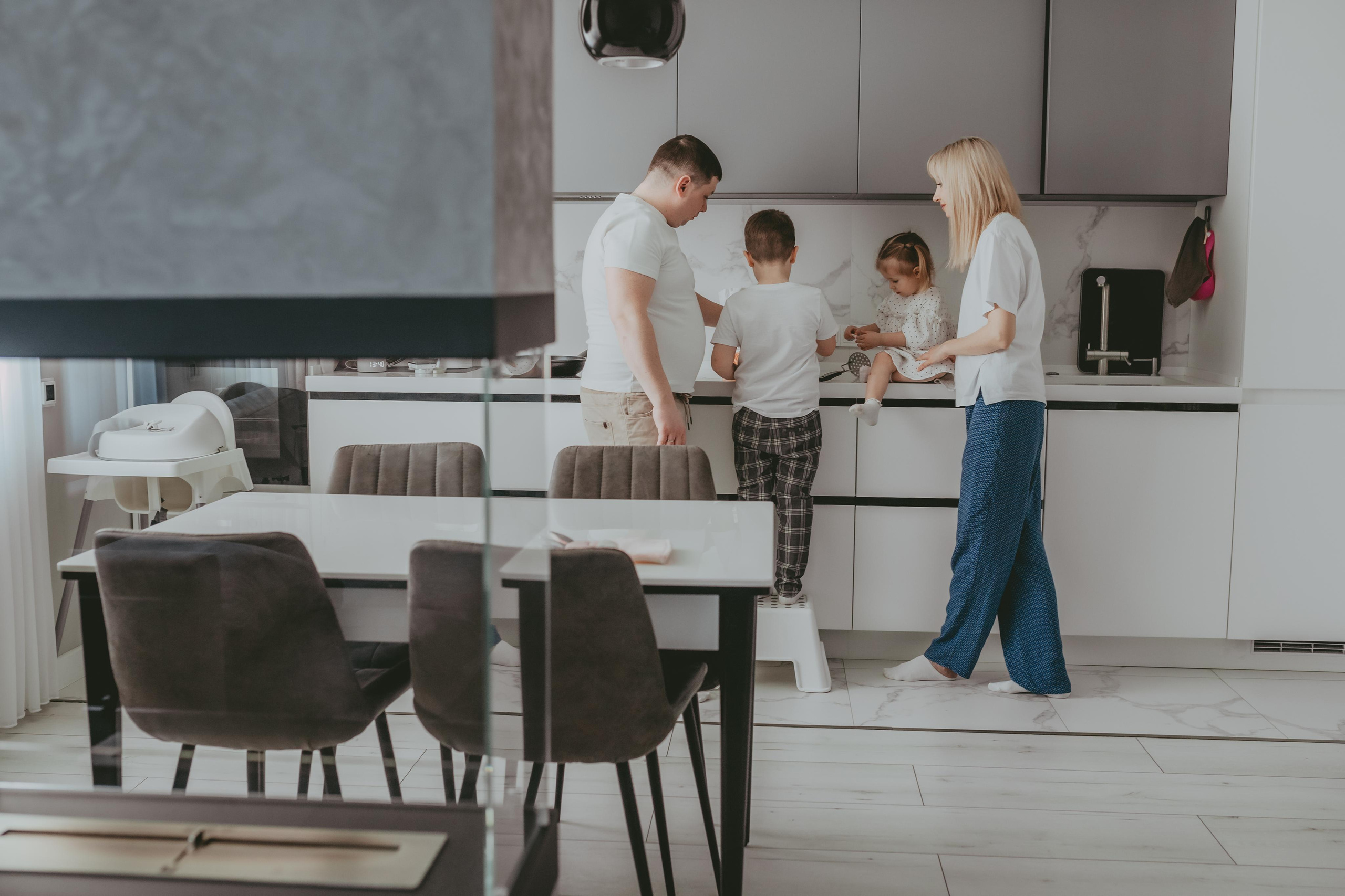 Катя, Иван, Егор, Ева. Семейный и домашний фотограф в Москве и МО Королева Валерия