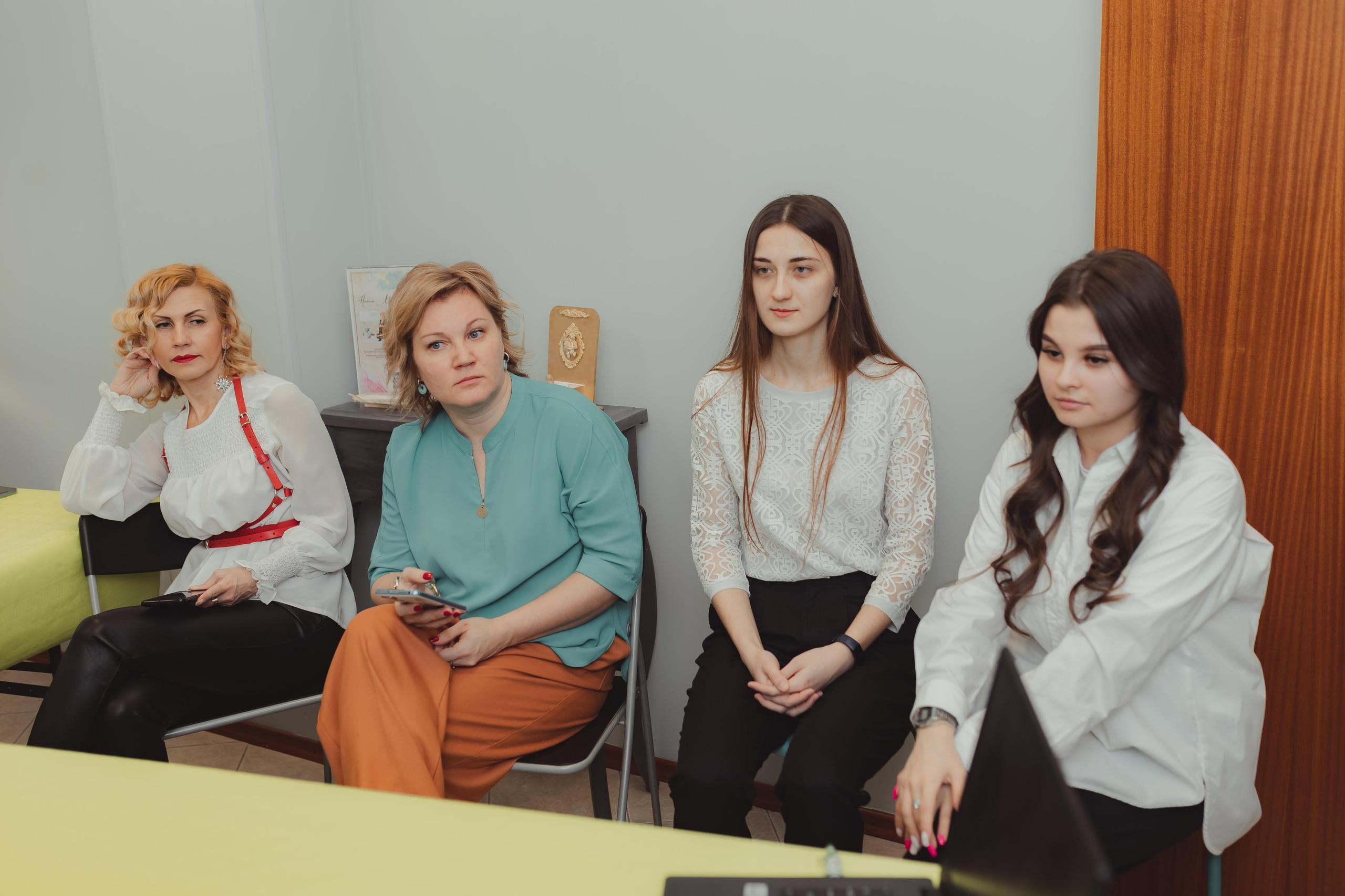 Открытие салона «Три расчески» Мытищи. Семейный и домашний фотограф в Москве и МО Королева Валерия