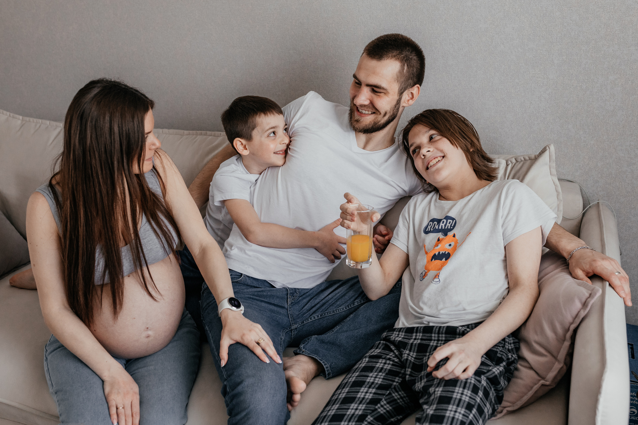 Саша с семьей. Семейный и домашний фотограф в Москве и МО Королева Валерия