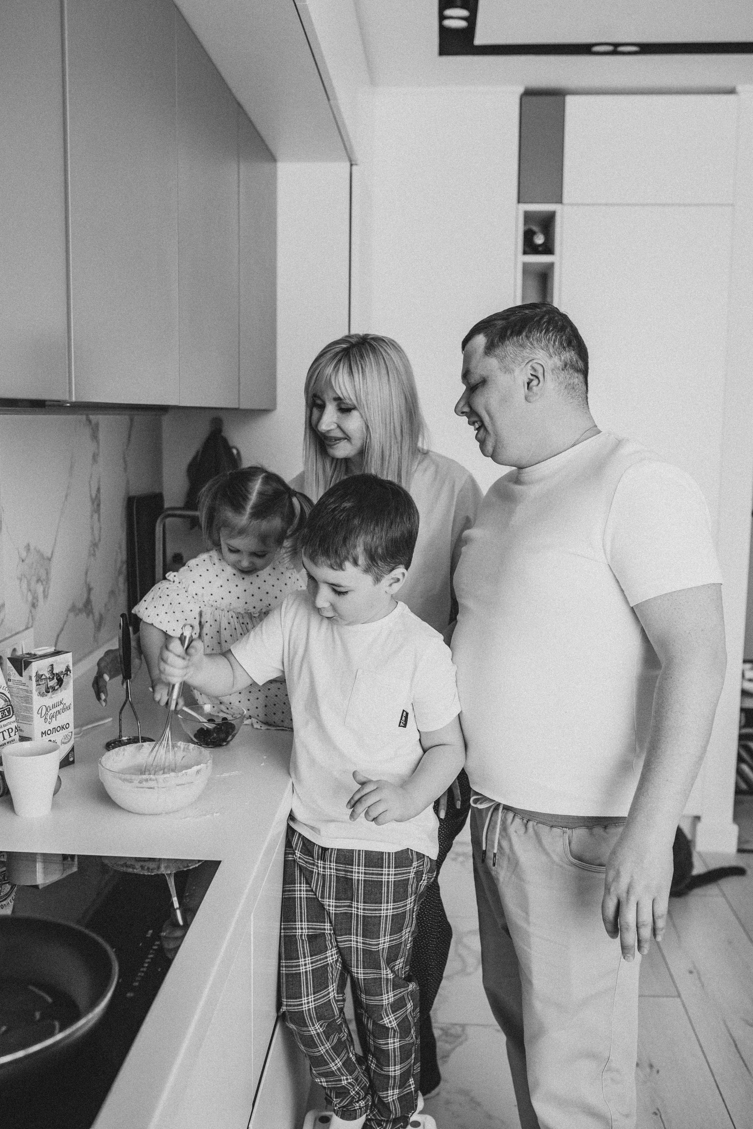 Катя, Иван, Егор, Ева. Семейный и домашний фотограф в Москве и МО Королева Валерия