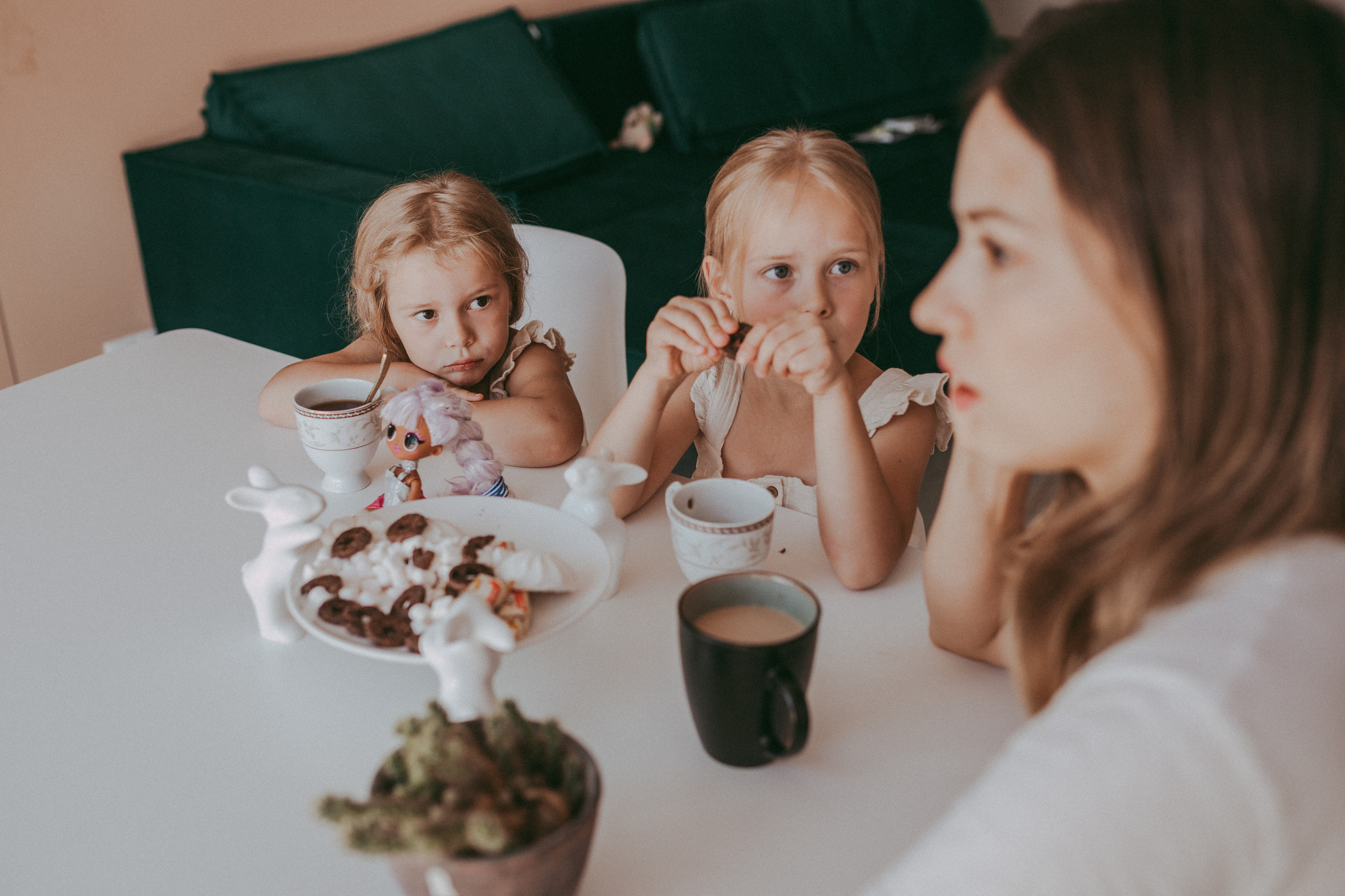 Марина с дочками. Семейный и домашний фотограф в Москве и МО Королева Валерия