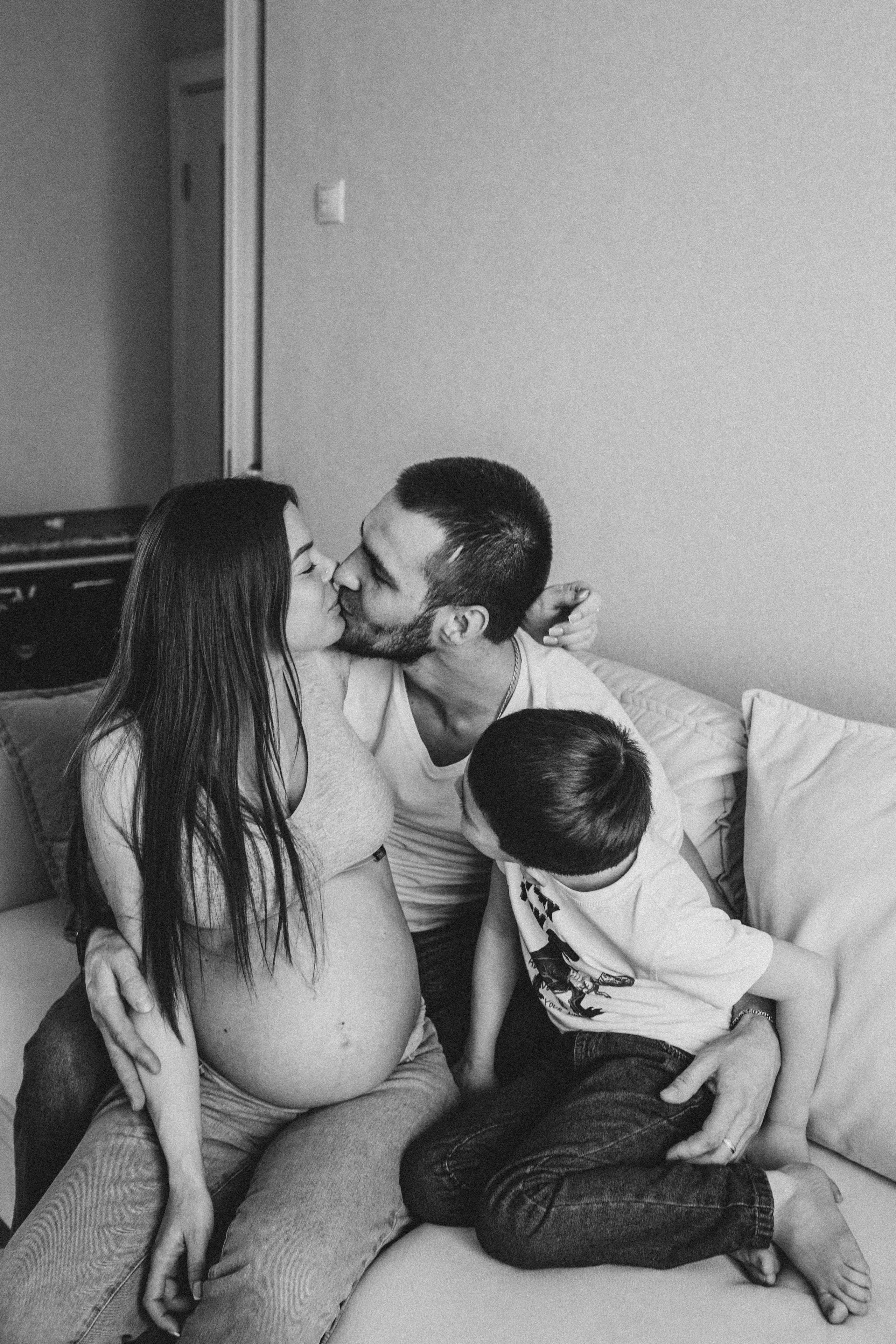 Саша с семьей. Семейный и домашний фотограф в Москве и МО Королева Валерия