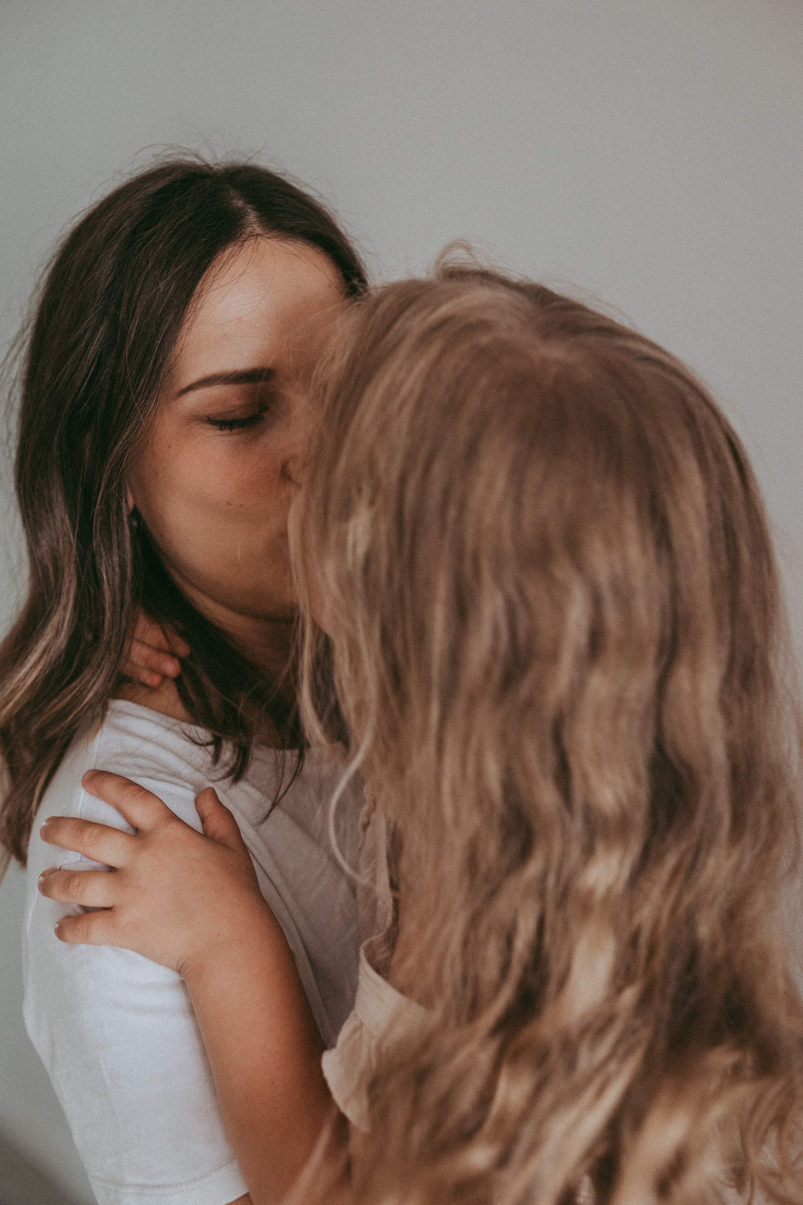 Марина с дочками. Семейный и домашний фотограф в Москве и МО Королева Валерия