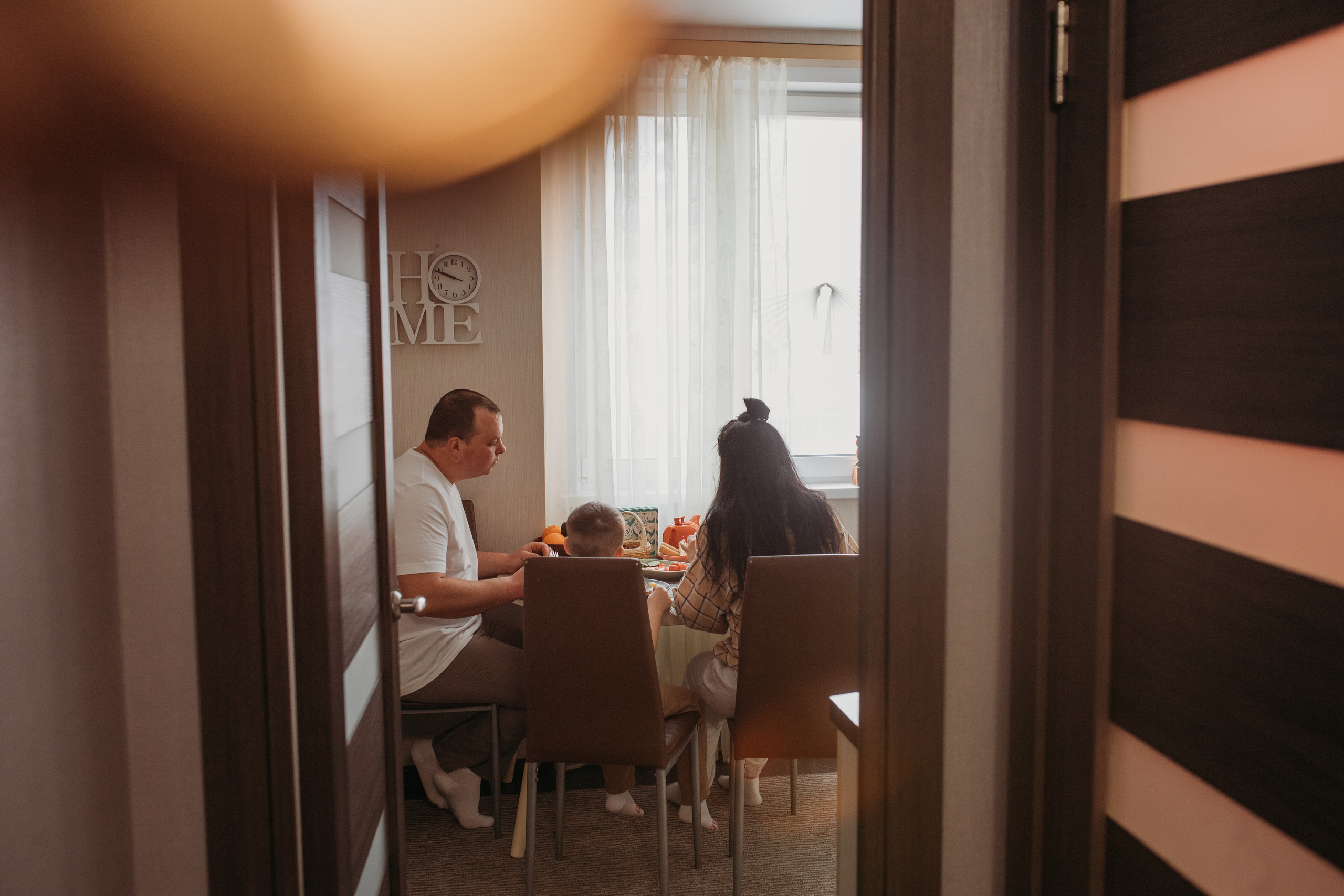 Семейный завтрак. Семейный и домашний фотограф в Москве и МО Королева Валерия