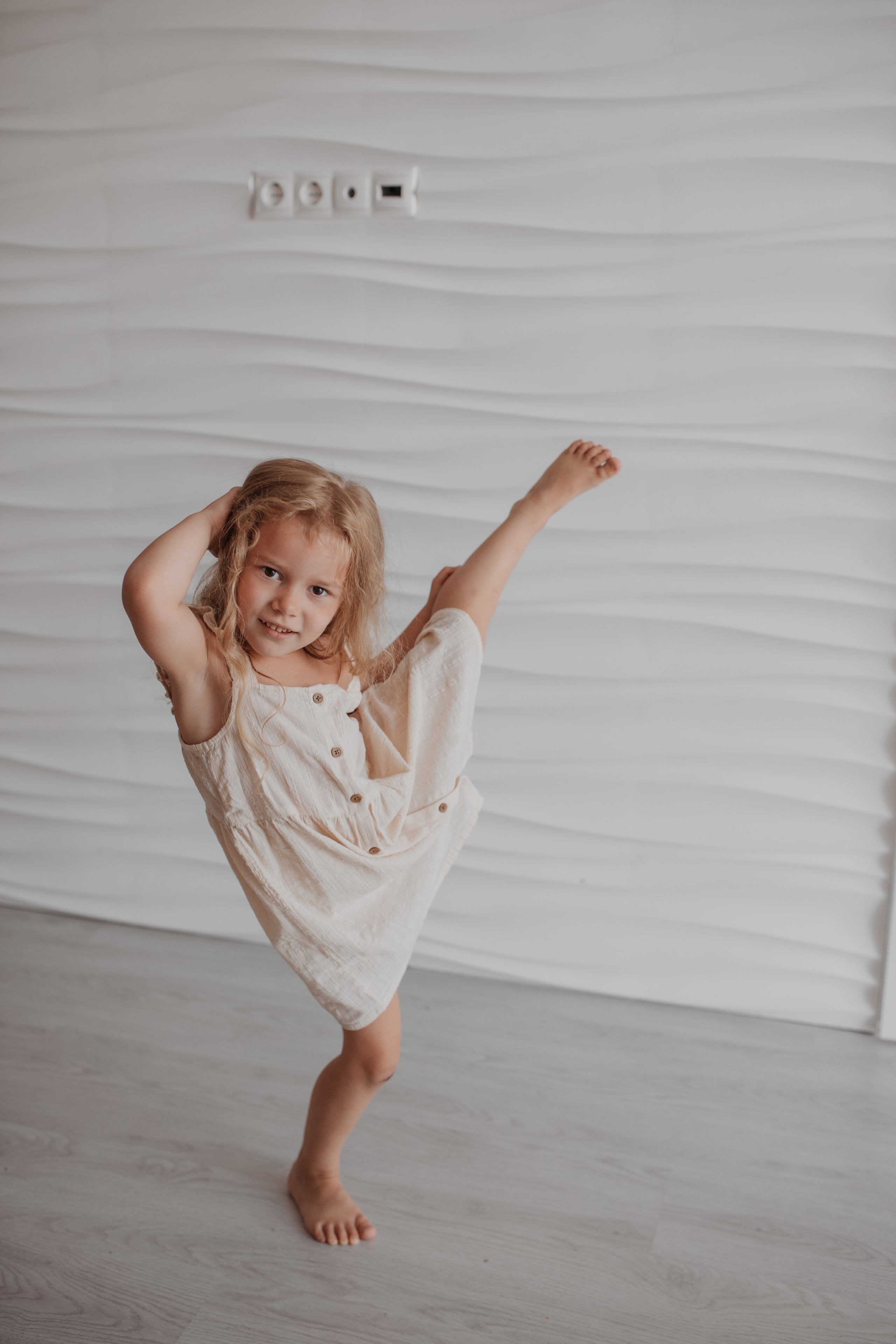 Марина с дочками. Семейный и домашний фотограф в Москве и МО Королева Валерия