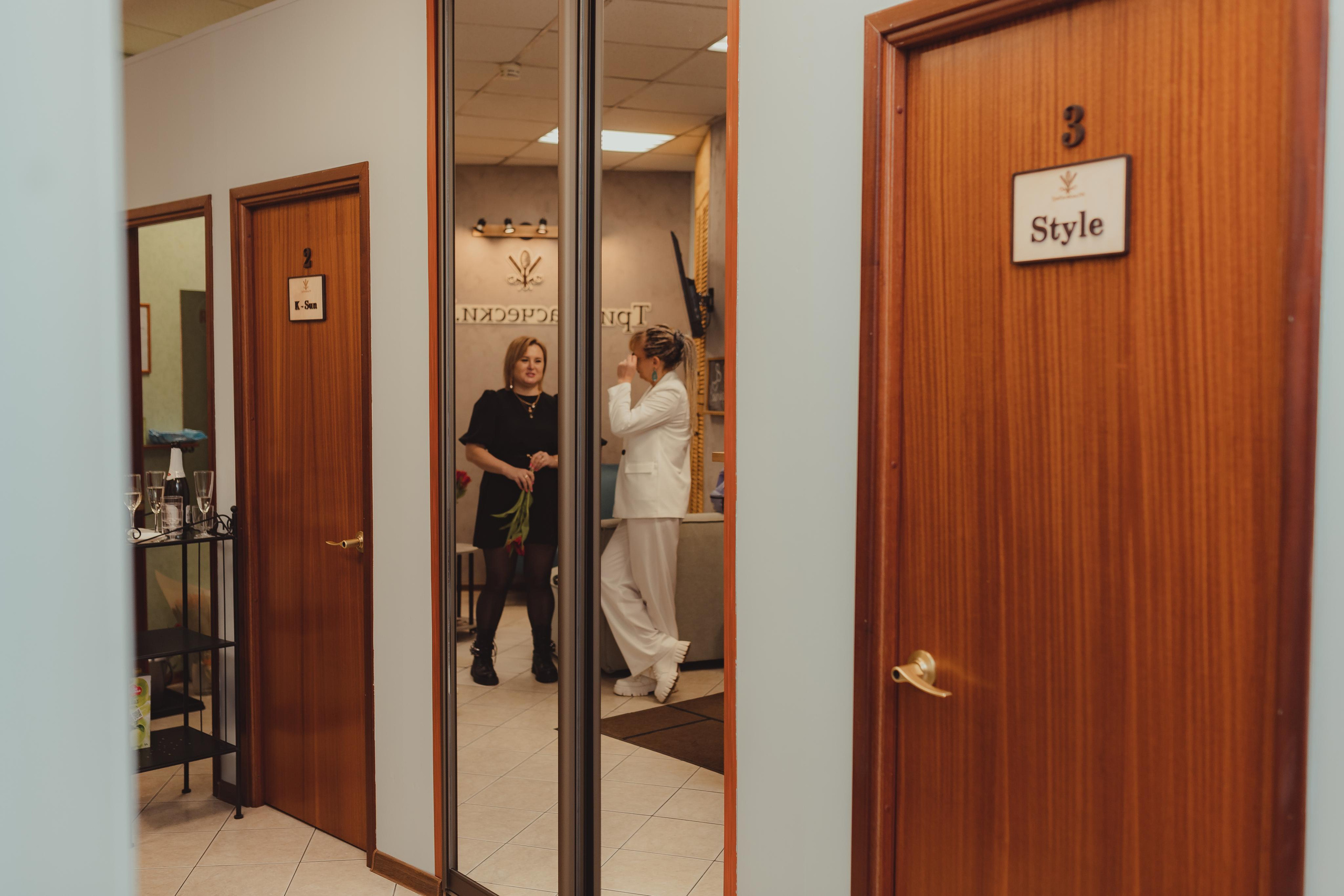 Открытие салона «Три расчески» Мытищи. Семейный и домашний фотограф в Москве и МО Королева Валерия