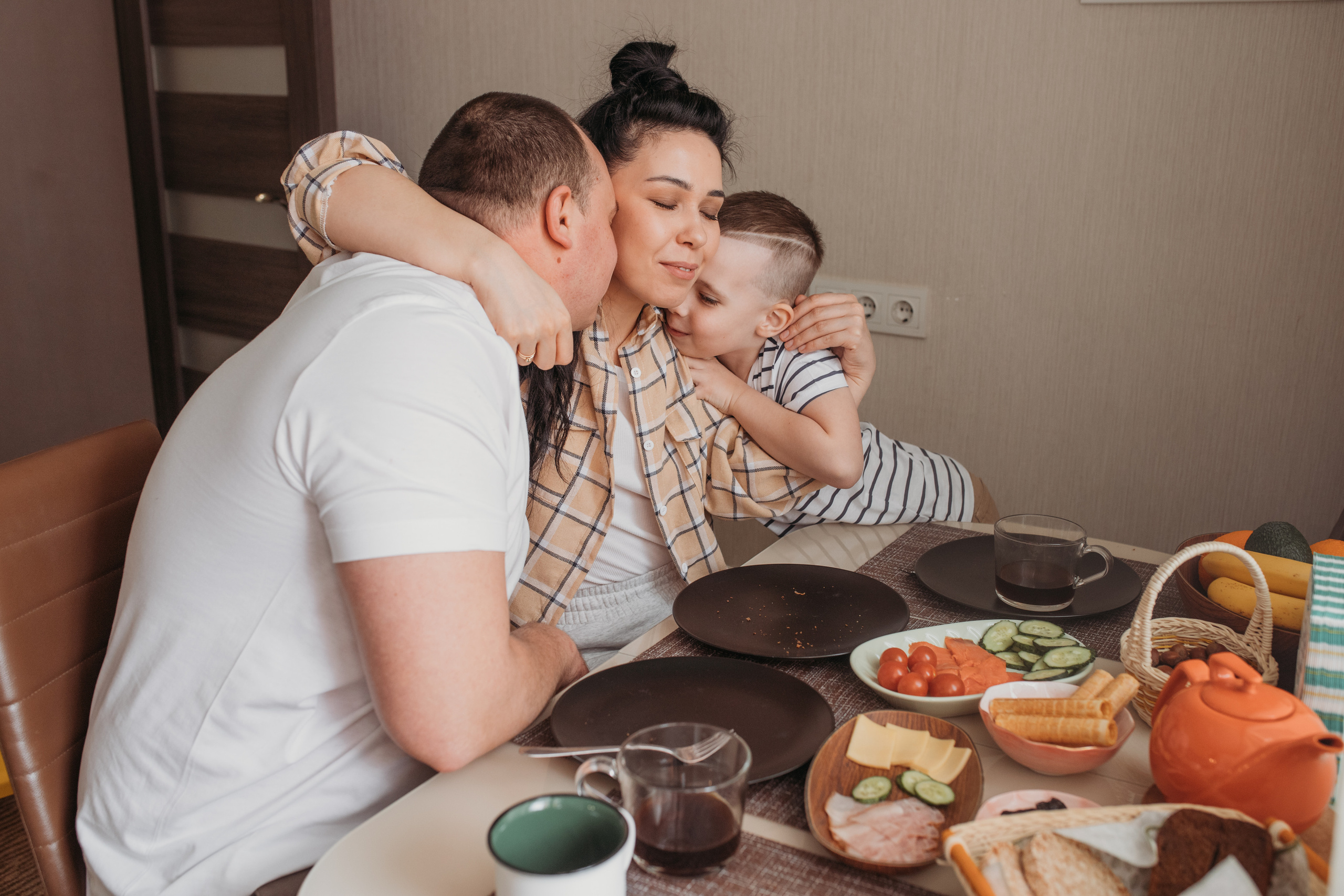 Семейный завтрак. Семейный и домашний фотограф в Москве и МО Королева Валерия