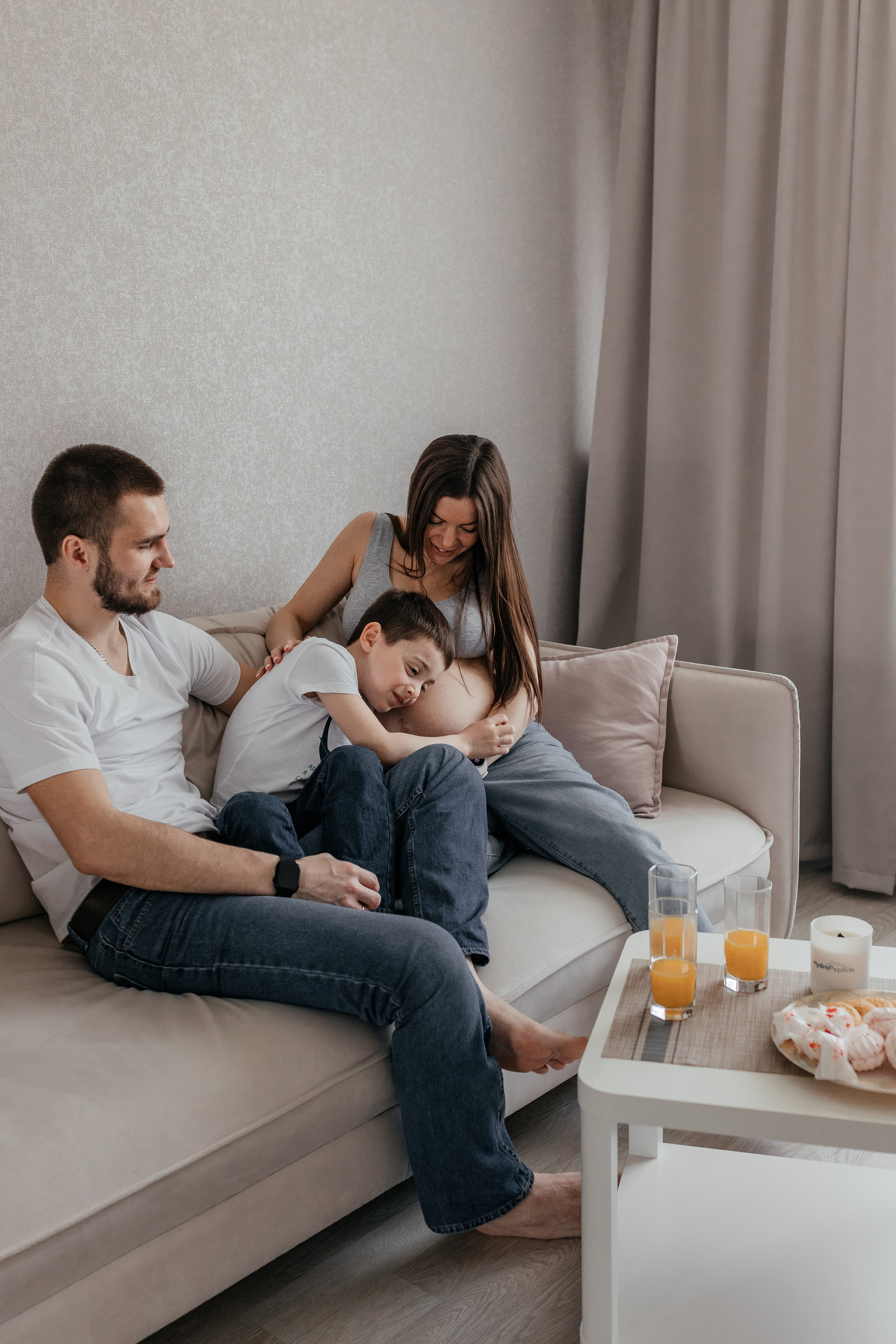 Саша с семьей. Семейный и домашний фотограф в Москве и МО Королева Валерия