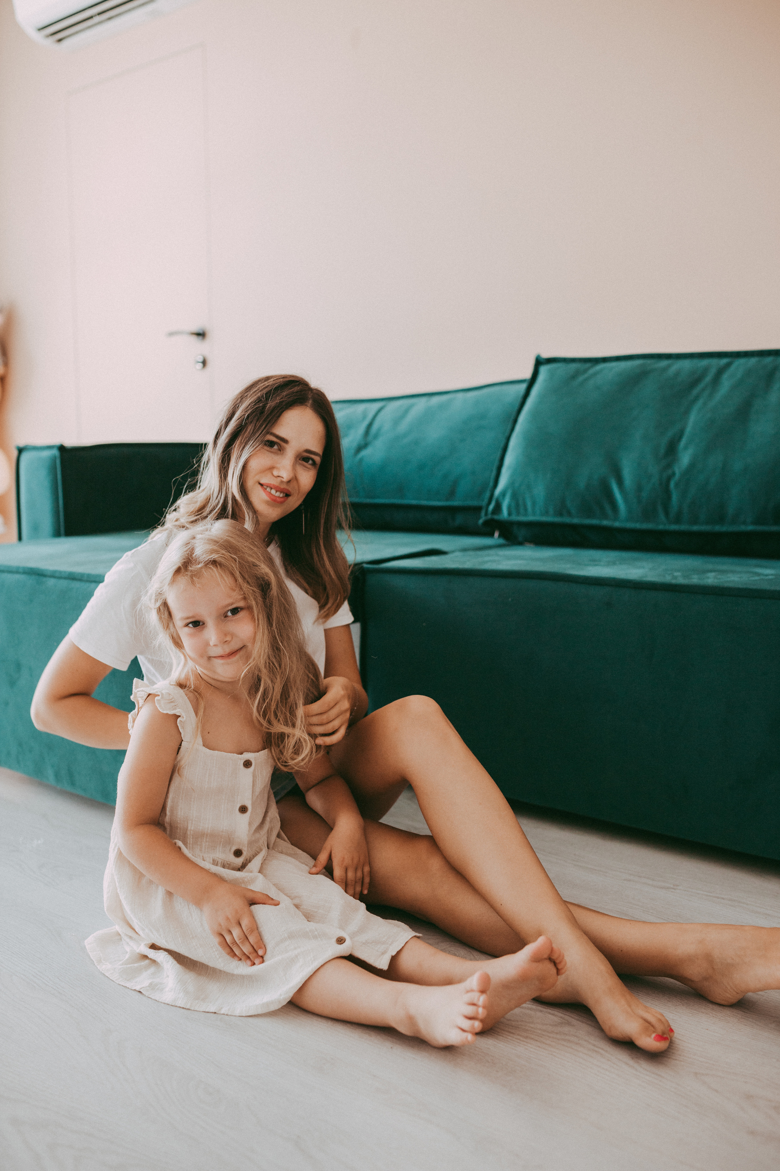 Марина с дочками. Семейный и домашний фотограф в Москве и МО Королева Валерия