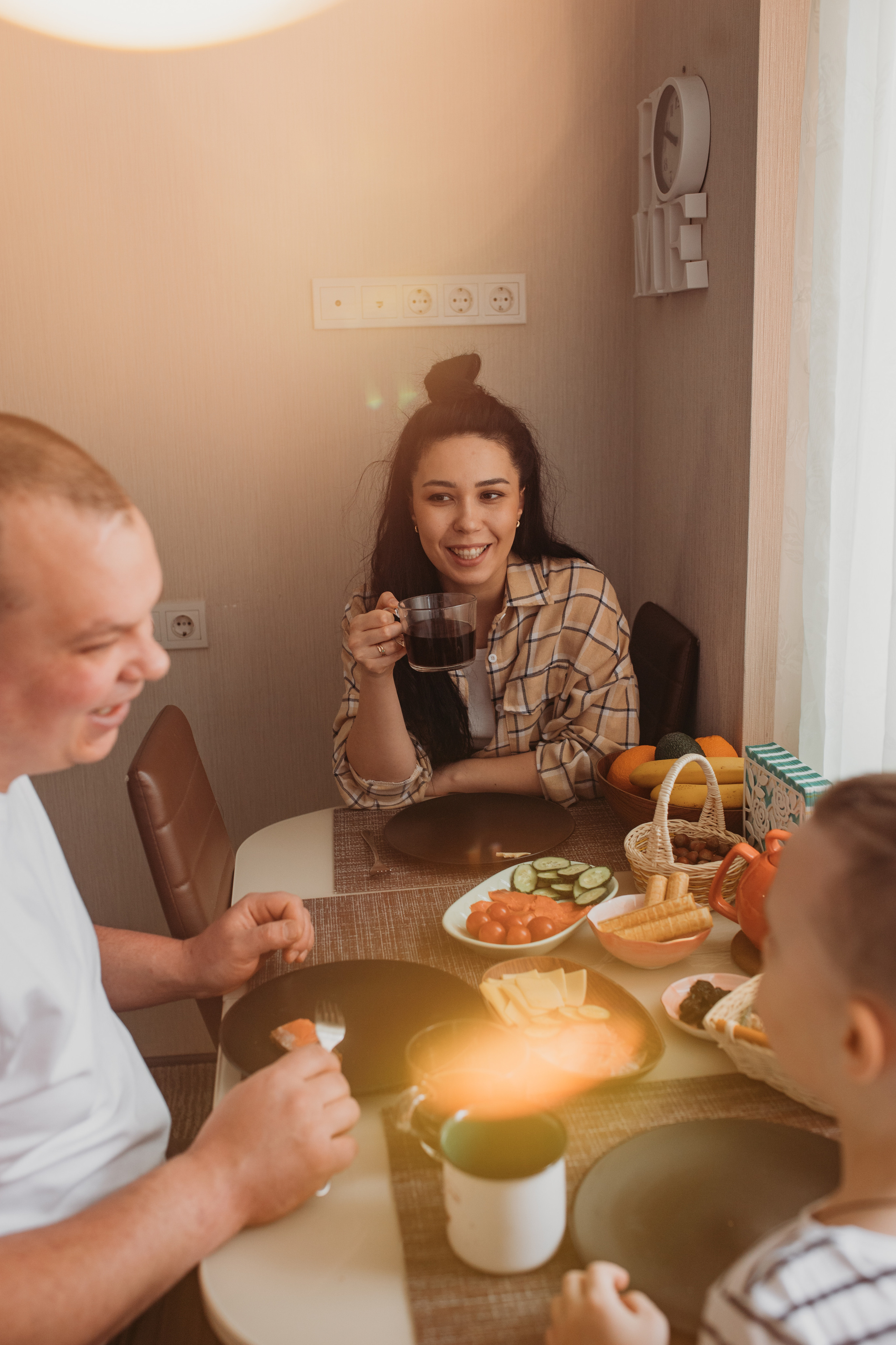 Семейный завтрак. Семейный и домашний фотограф в Москве и МО Королева Валерия