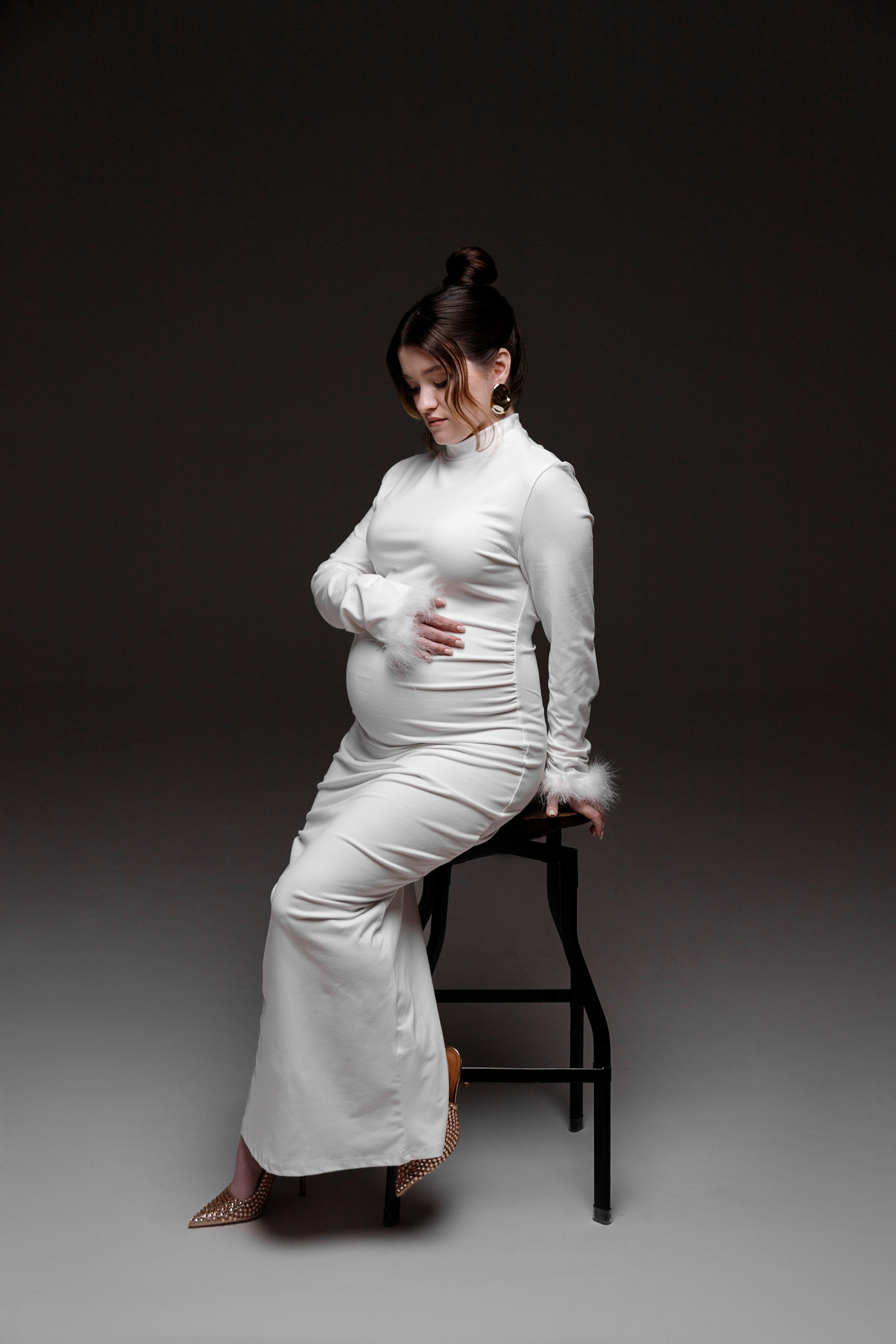 Девять месяцев до встречи с малышом, красивая фотосессия беременности. Фотограф Ольга Баранова