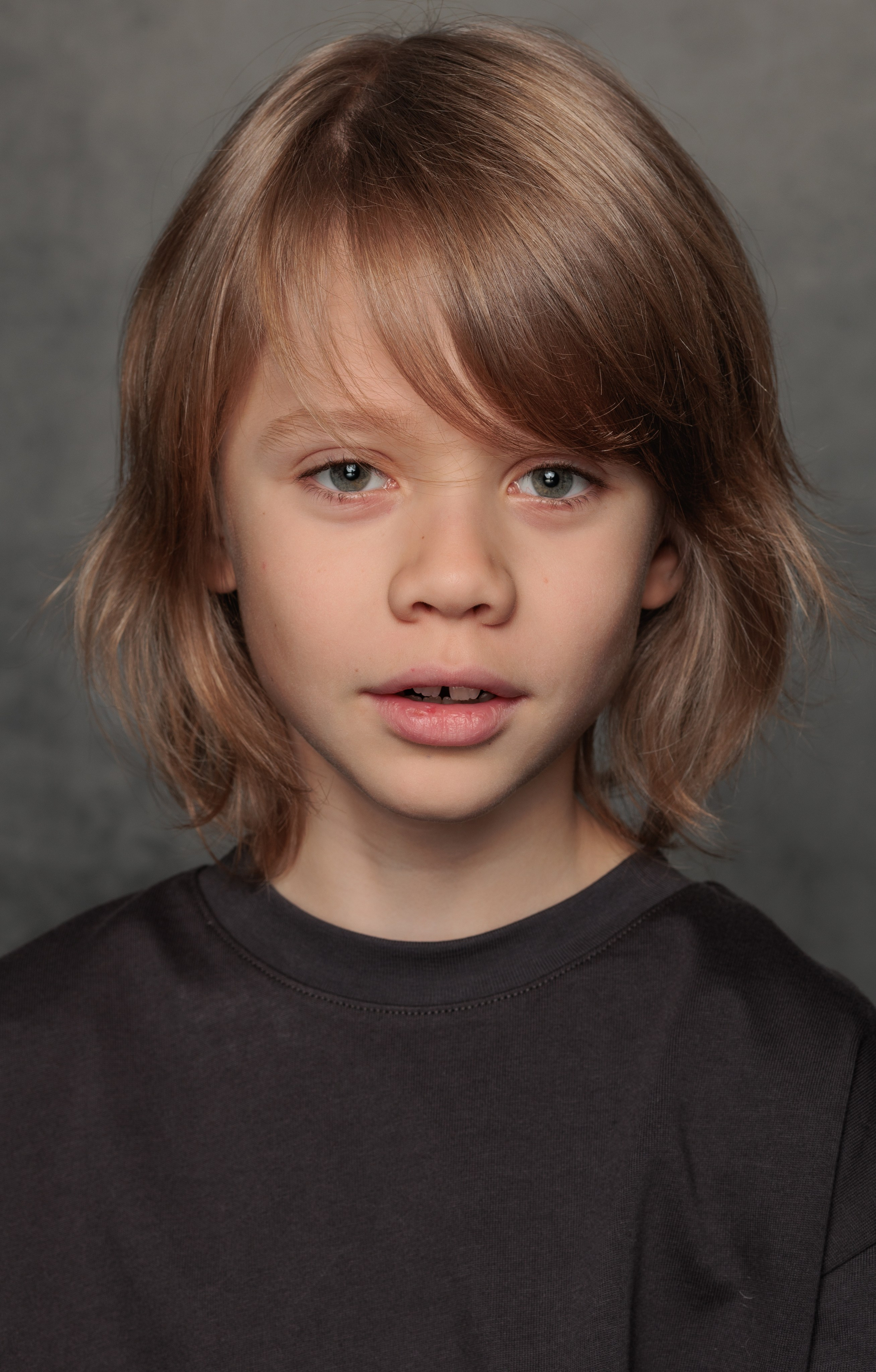 ГЛЕБ. Я фотограф из Москвы к Вашим услугам